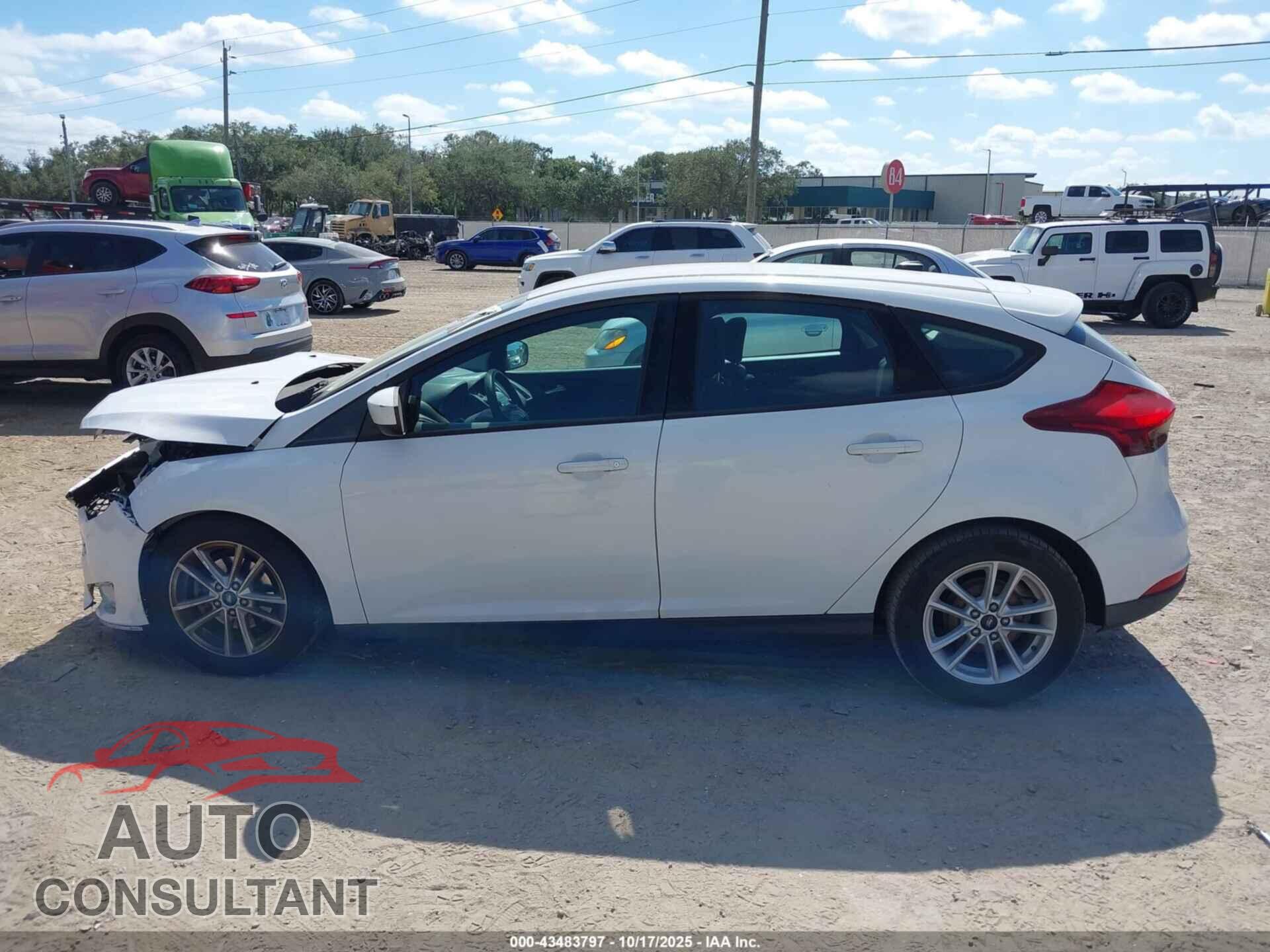 FORD FOCUS 2018 - 1FADP3K20JL206860