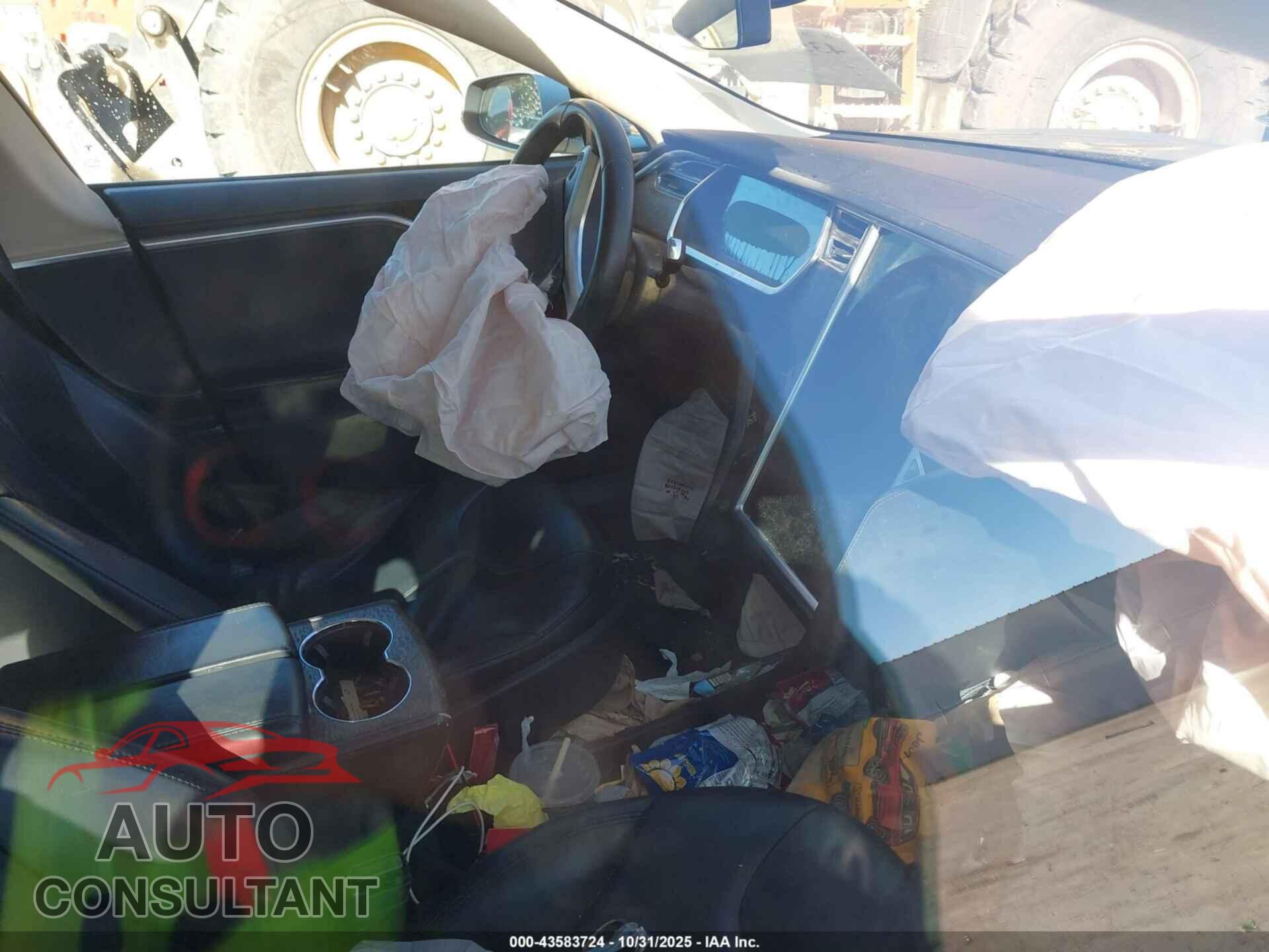 TESLA MODEL S 2013 - 5YJSA1CG9DFP03544