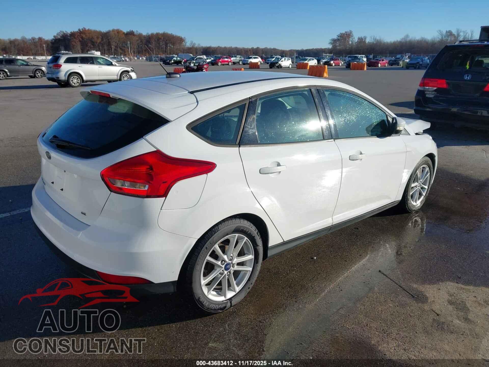 FORD FOCUS 2017 - 1FADP3K24HL296606