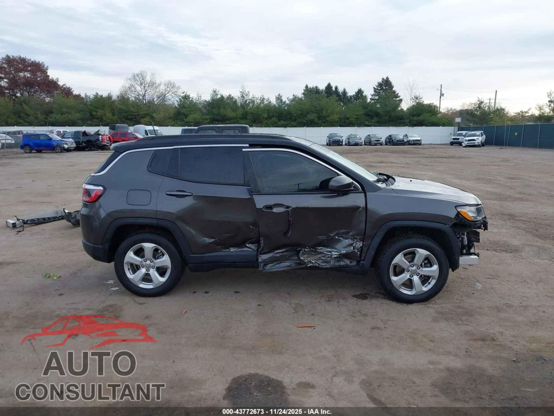 JEEP COMPASS 2018 - 3C4NJDBB9JT142781