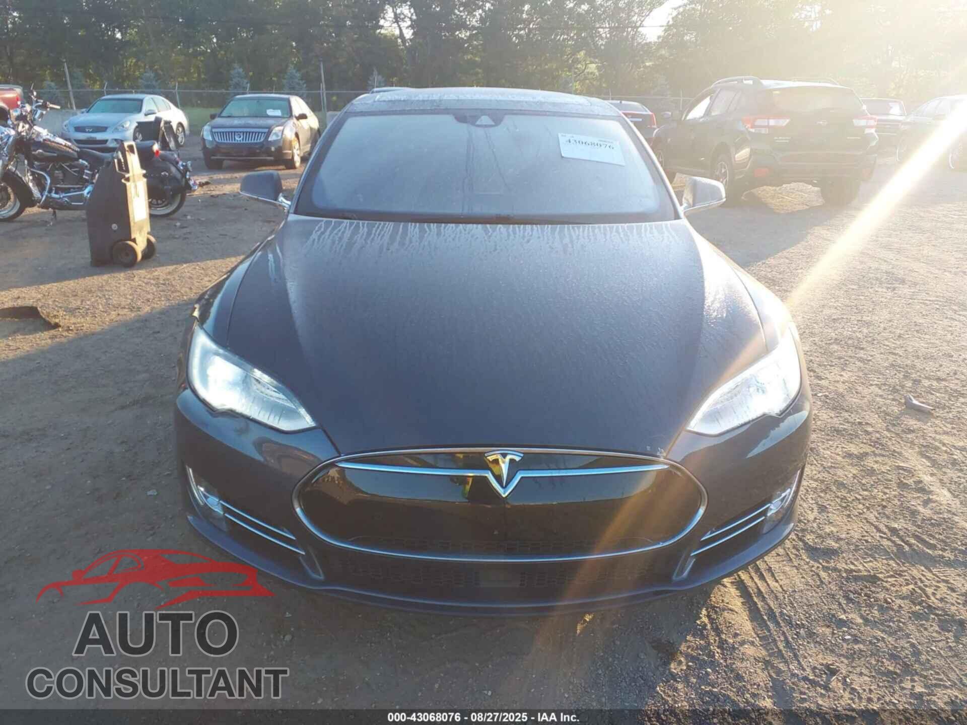 TESLA MODEL S 2016 - 5YJSA1E20GF134010