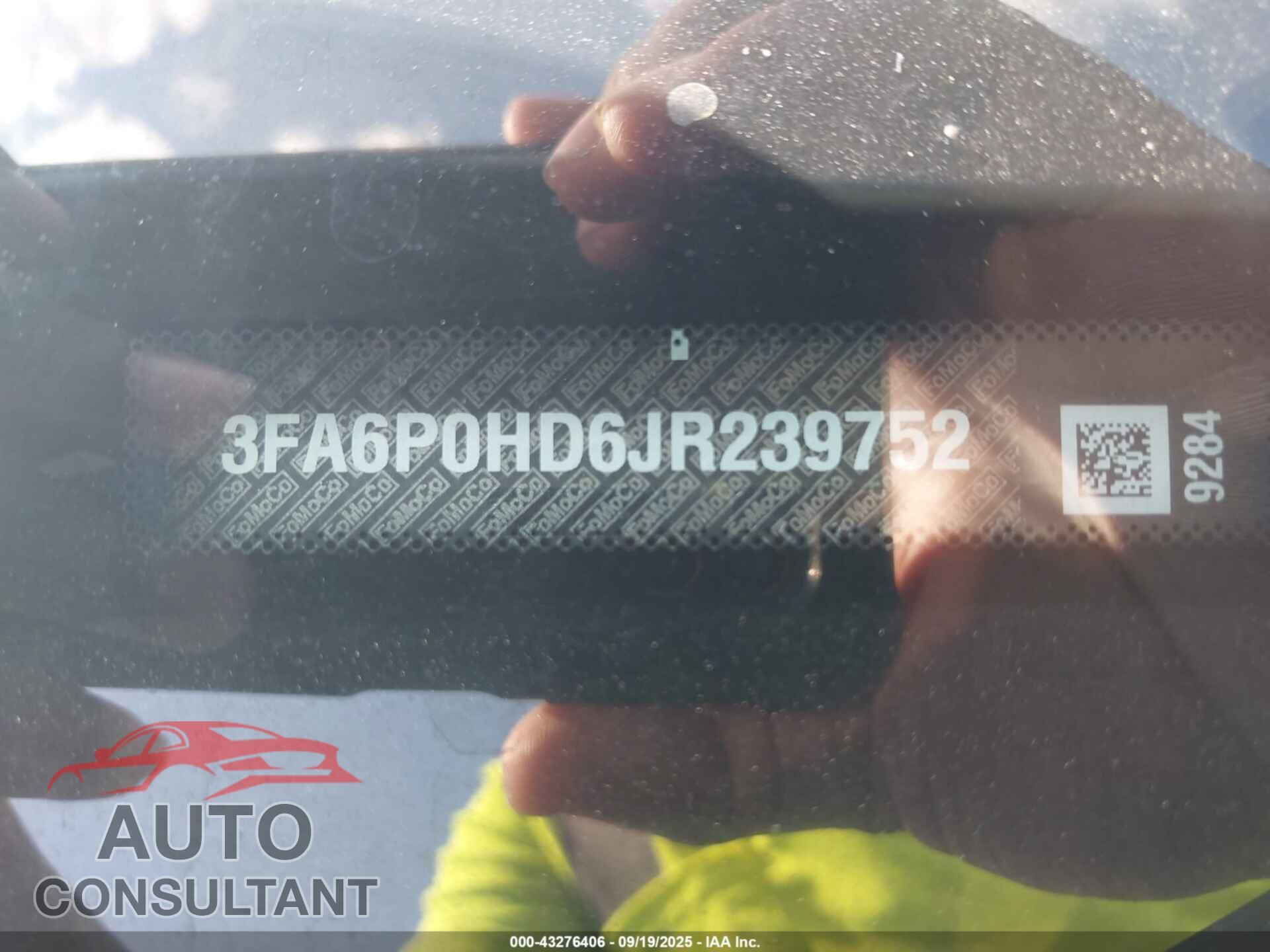 FORD FUSION 2018 - 3FA6P0HD6JR239752