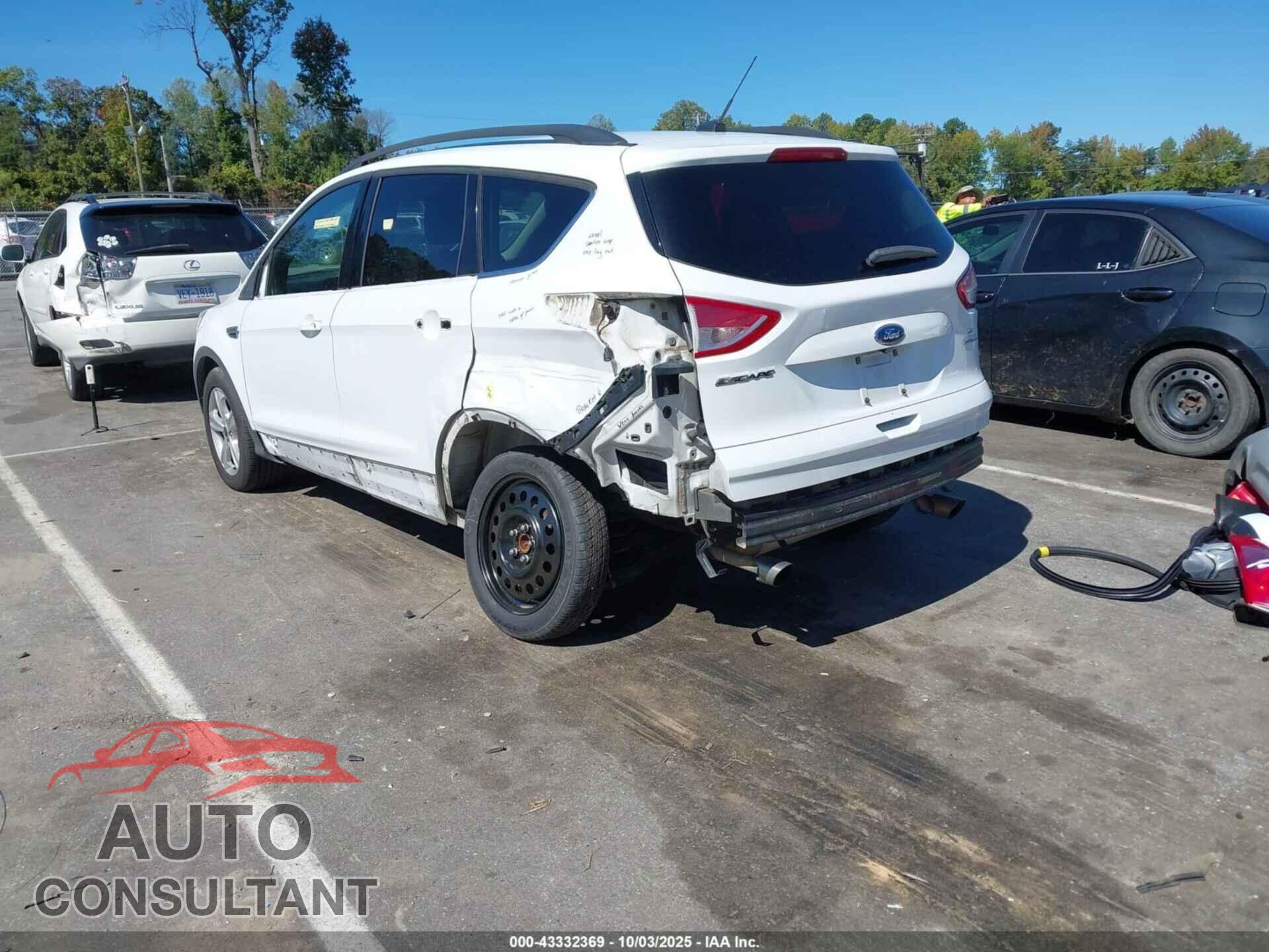 FORD ESCAPE 2016 - 1FMCU0G96GUC34275