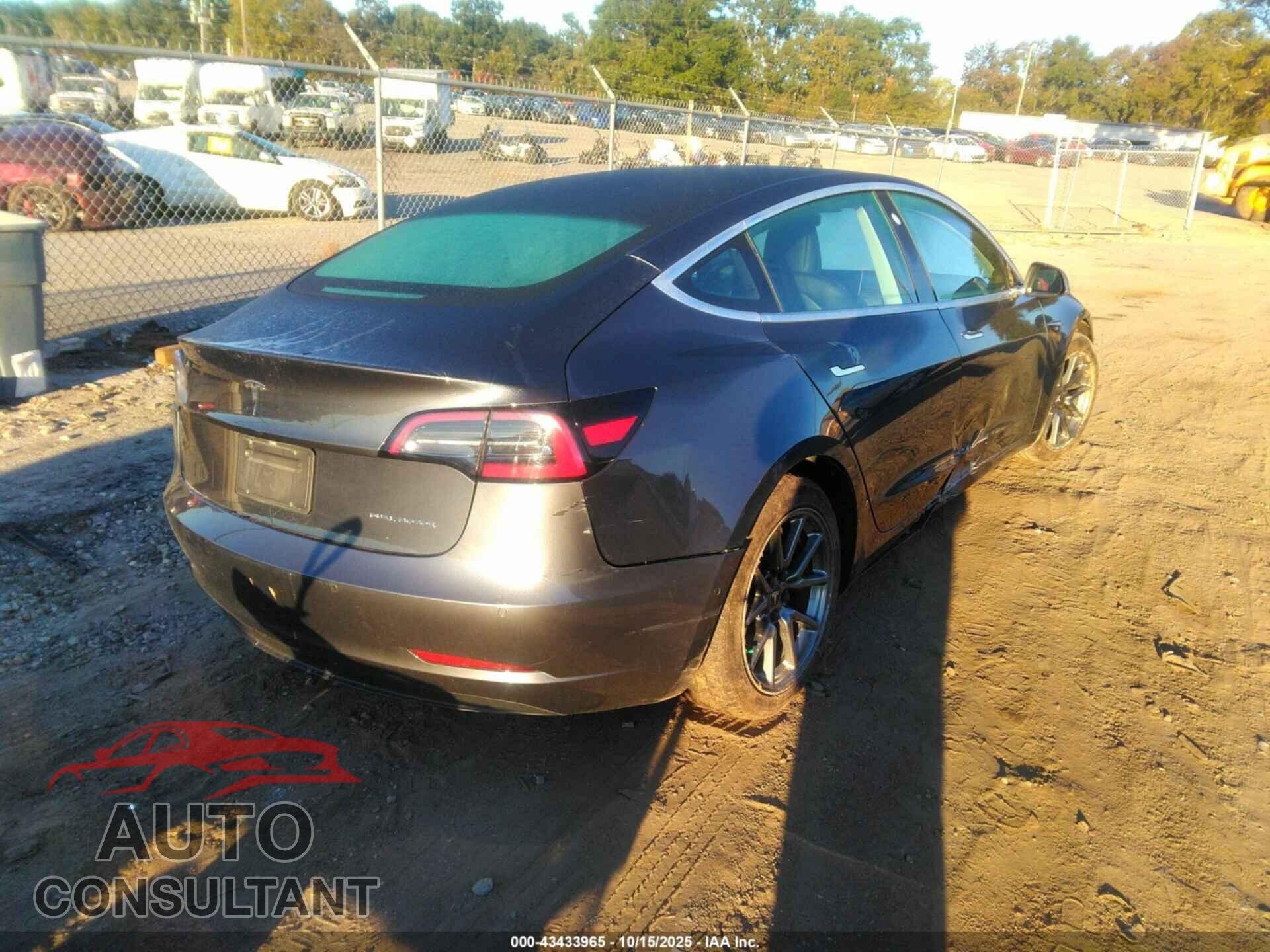 TESLA MODEL 3 2019 - 5YJ3E1EB3KF452298