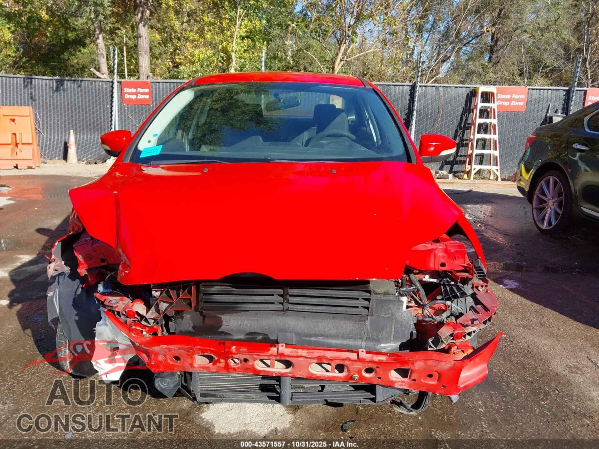 FORD FOCUS 2013 - 1FADP3F27DL334494