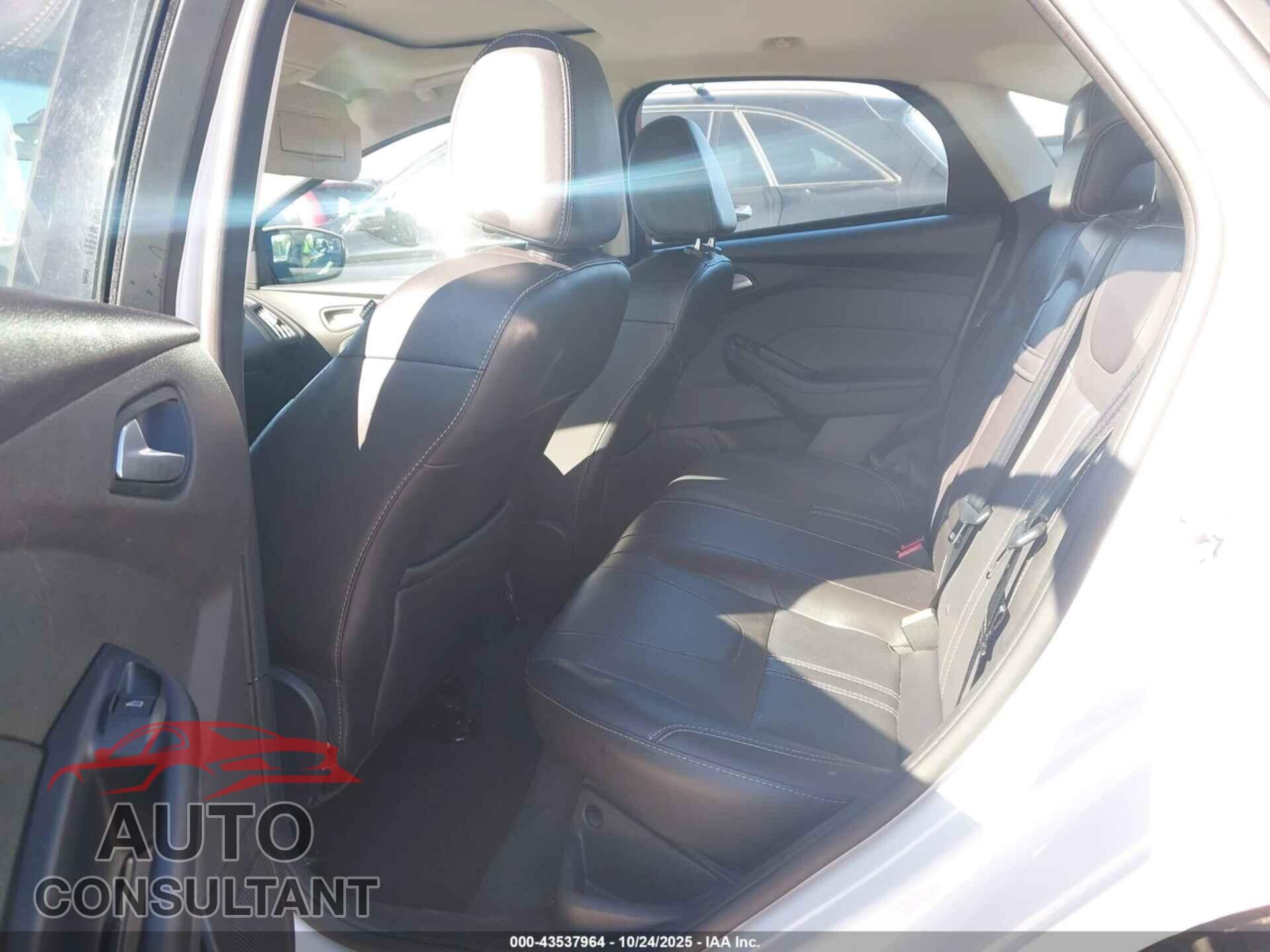 FORD FOCUS 2013 - 1FADP3F27DL240843