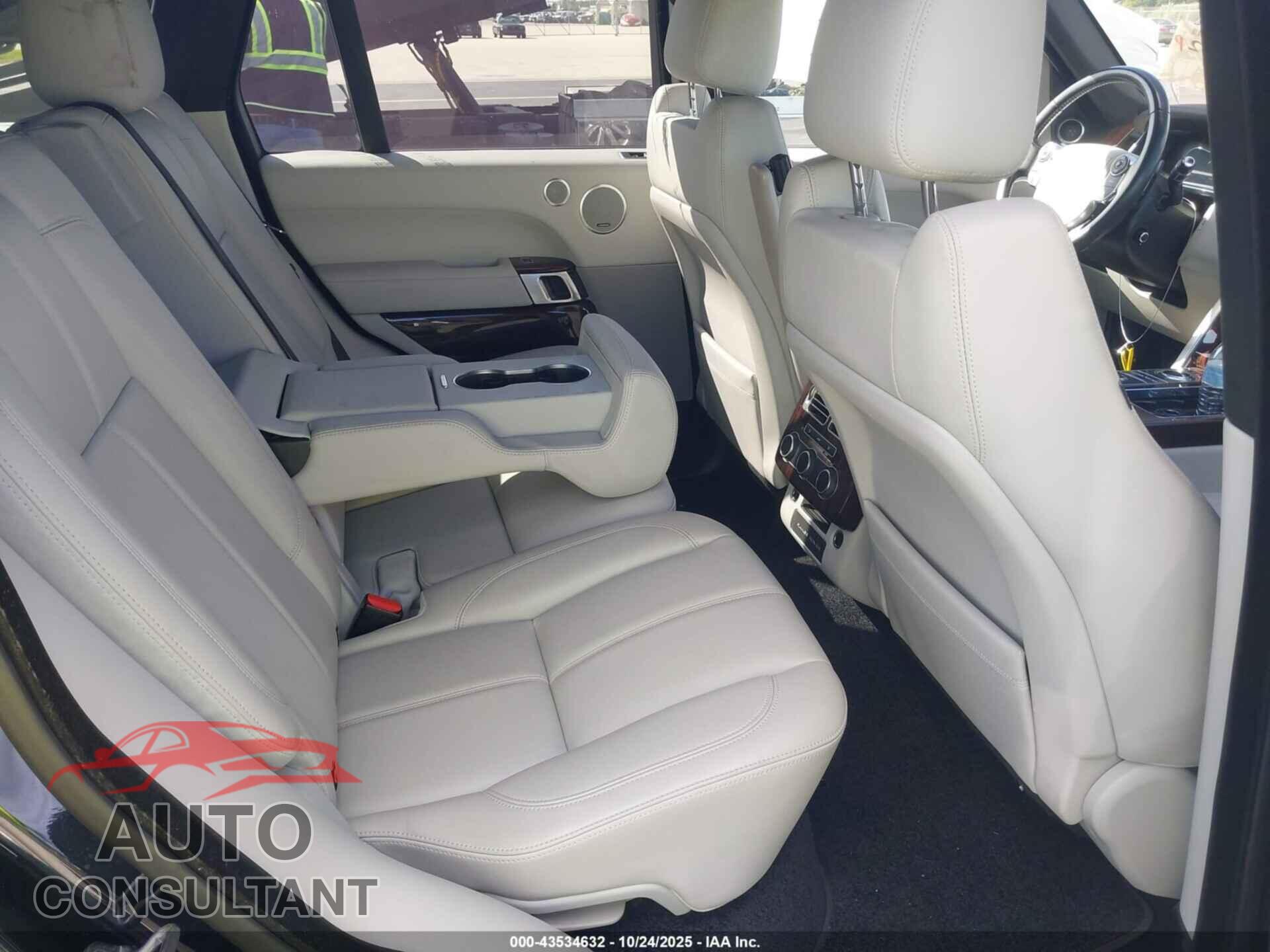 LAND ROVER RANGE ROVER 2017 - SALGR2FK8HA325874