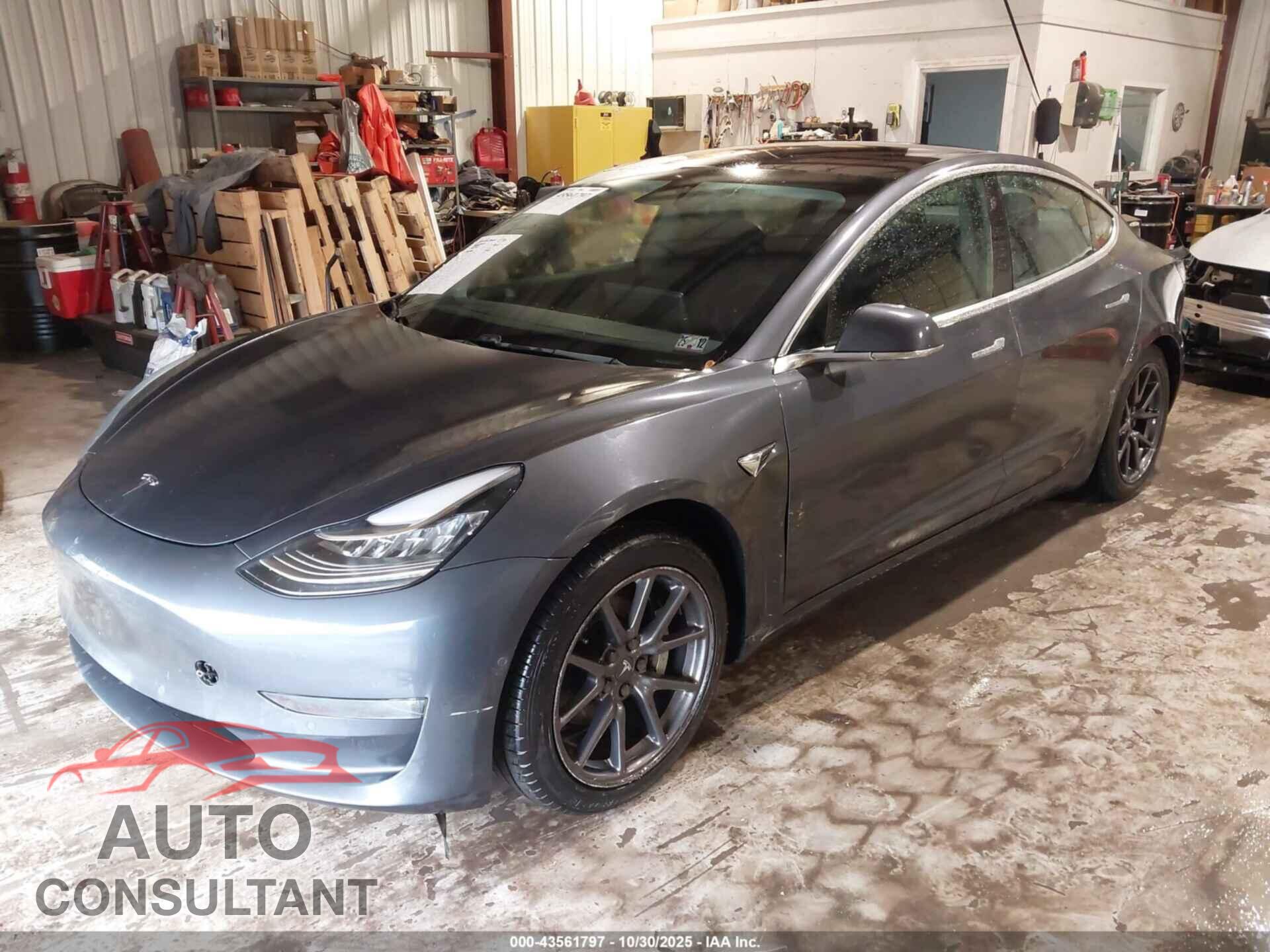 TESLA MODEL 3 2018 - 5YJ3E1EB7JF066160