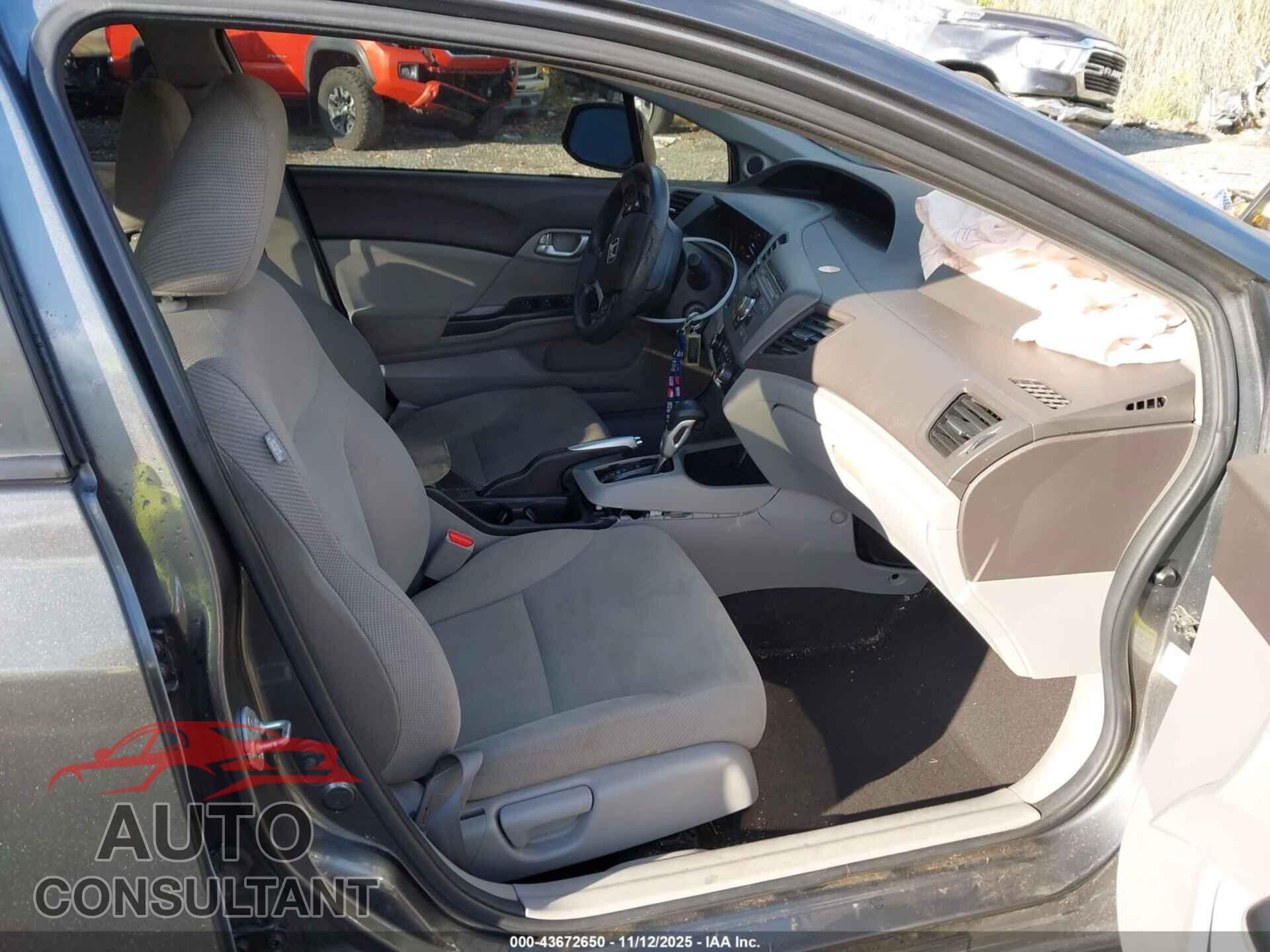HONDA CIVIC 2012 - 2HGFB2F82CH316577