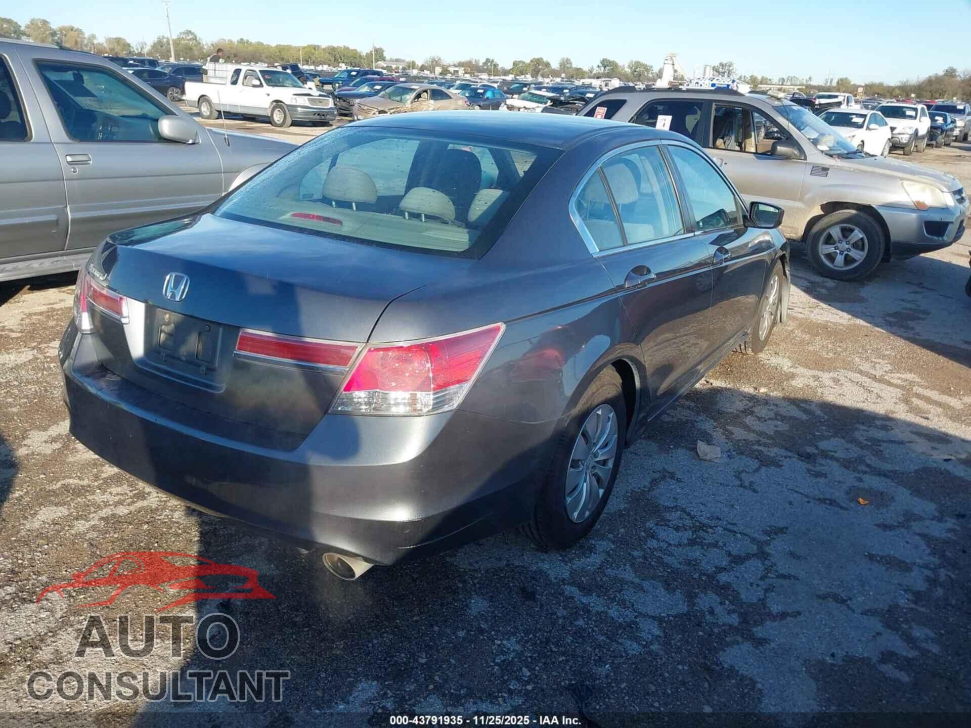 HONDA ACCORD 2012 - 1HGCP2F33CA019194