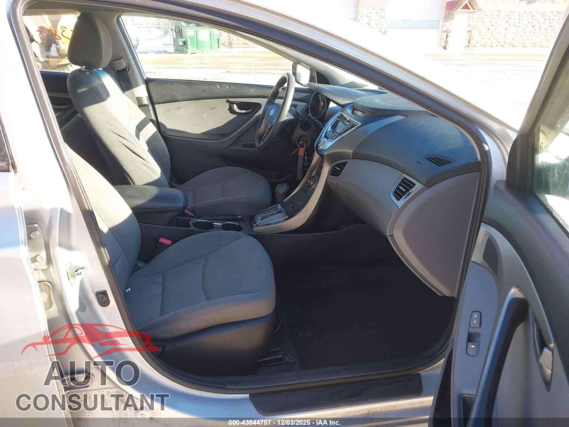 HYUNDAI ELANTRA 2013 - 5NPDH4AEXDH183864
