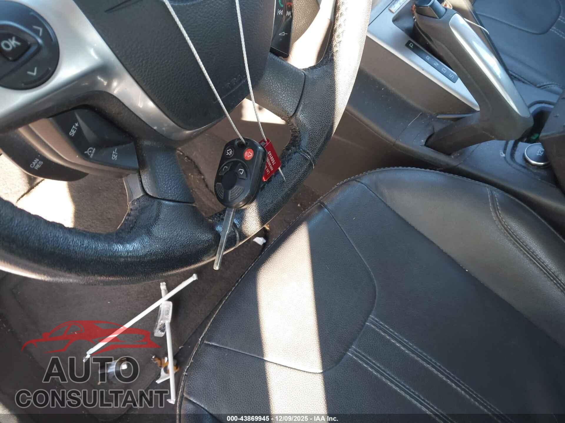 FORD FOCUS 2013 - 1FADP3K2XDL213612