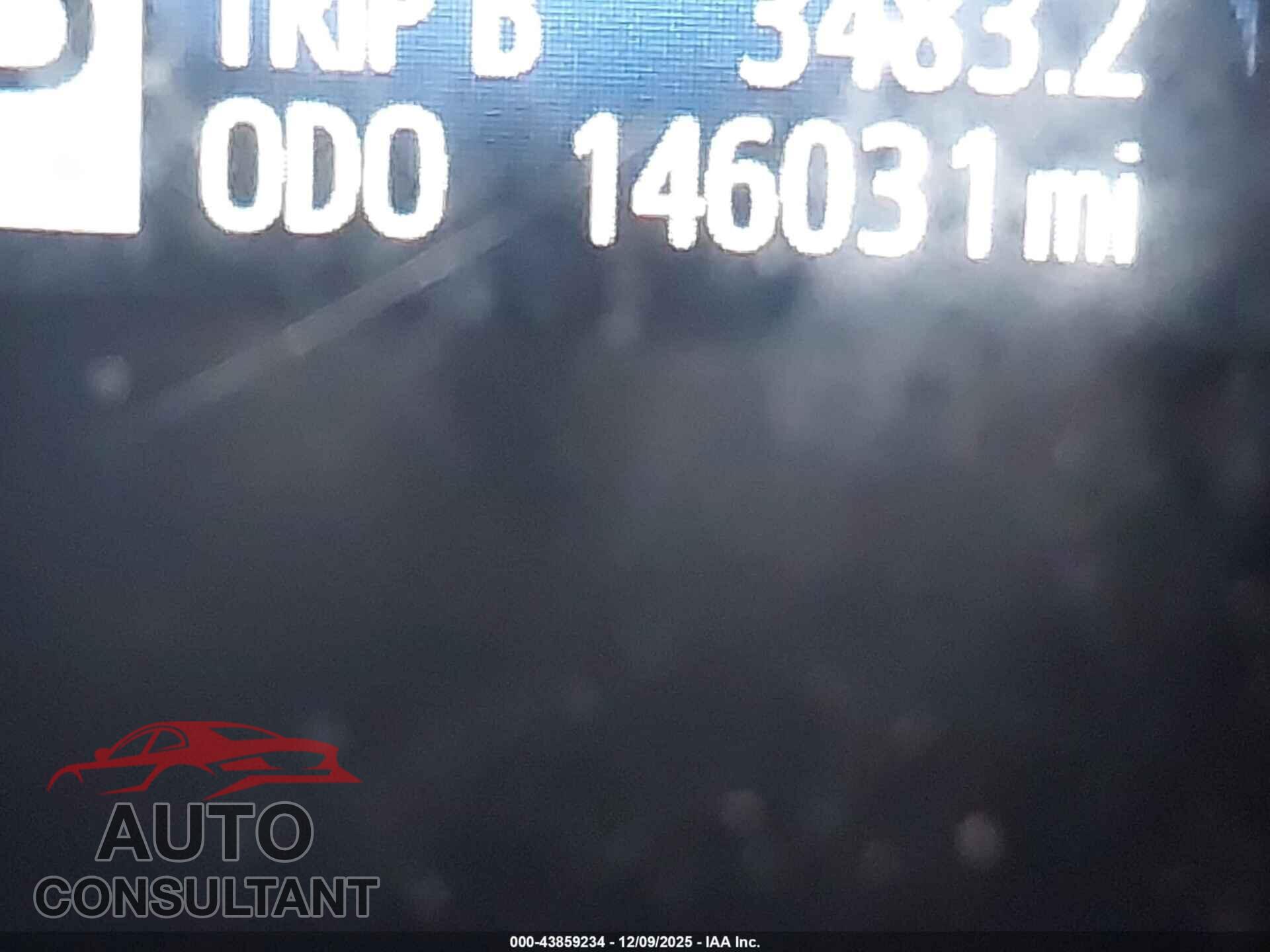 TOYOTA AVALON 2013 - 4T1BK1EB0DU038034