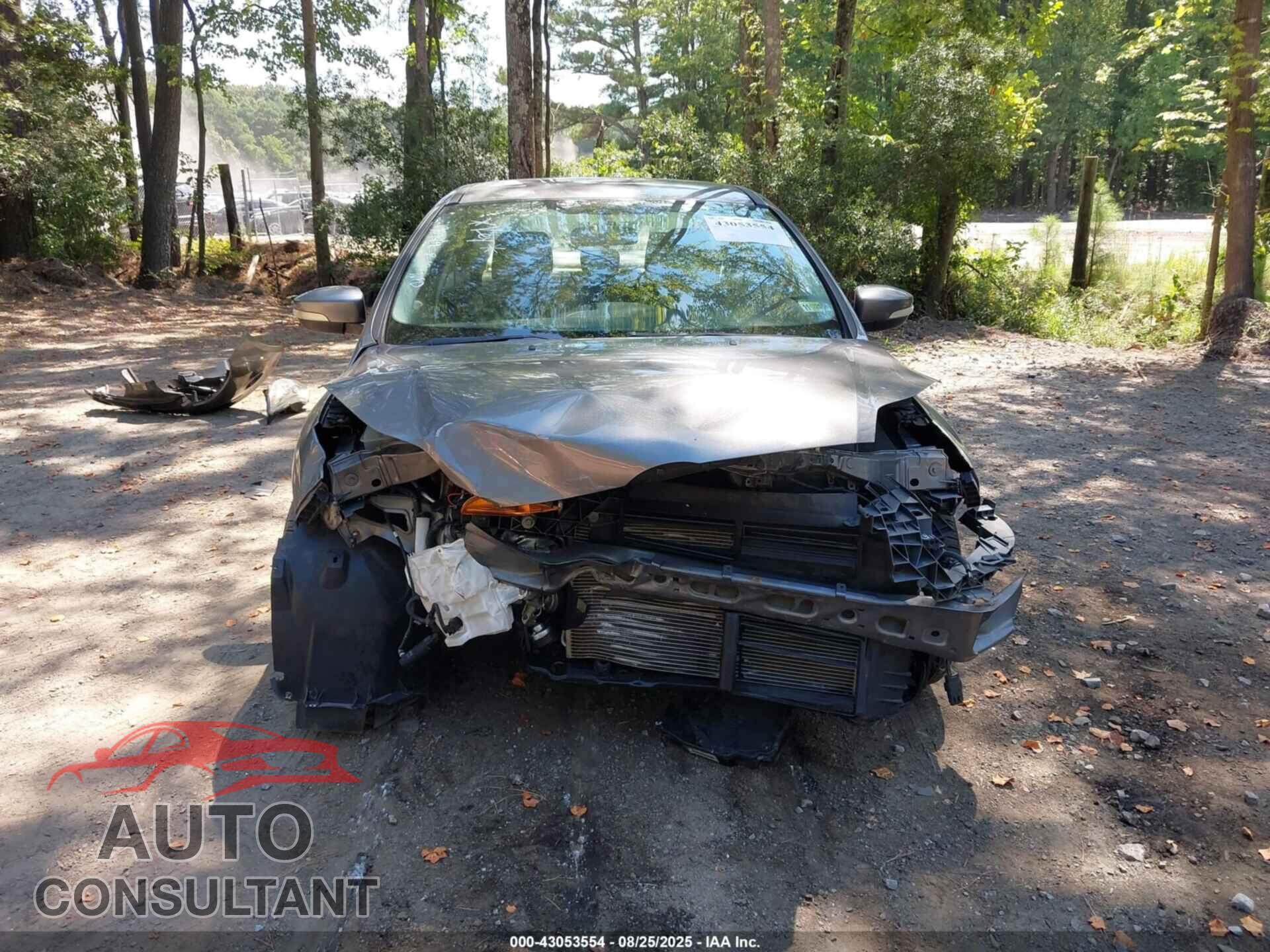 FORD FOCUS 2013 - 1FADP3F2XDL344727