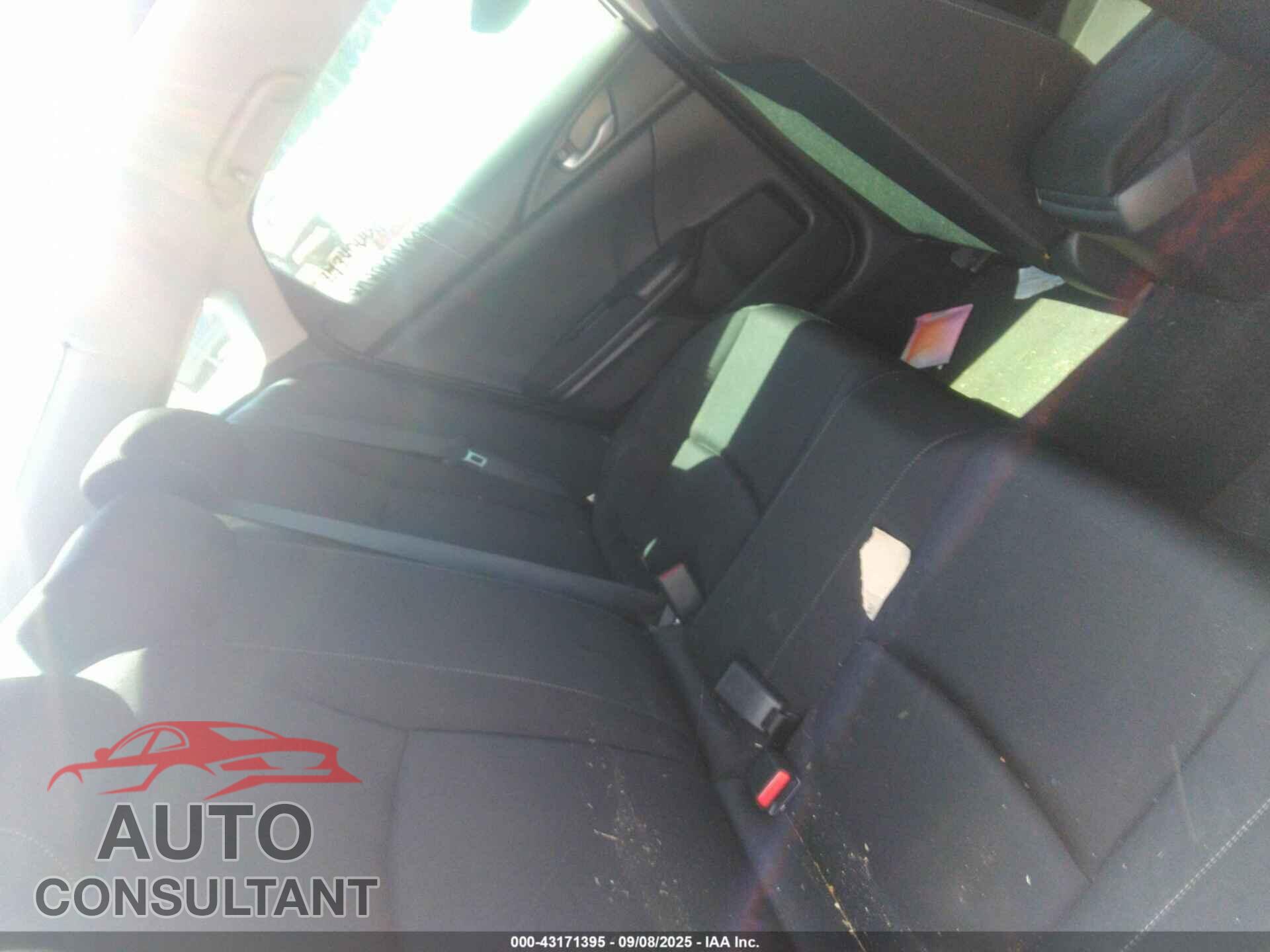 HONDA CIVIC 2019 - 2HGFC2F61KH575281