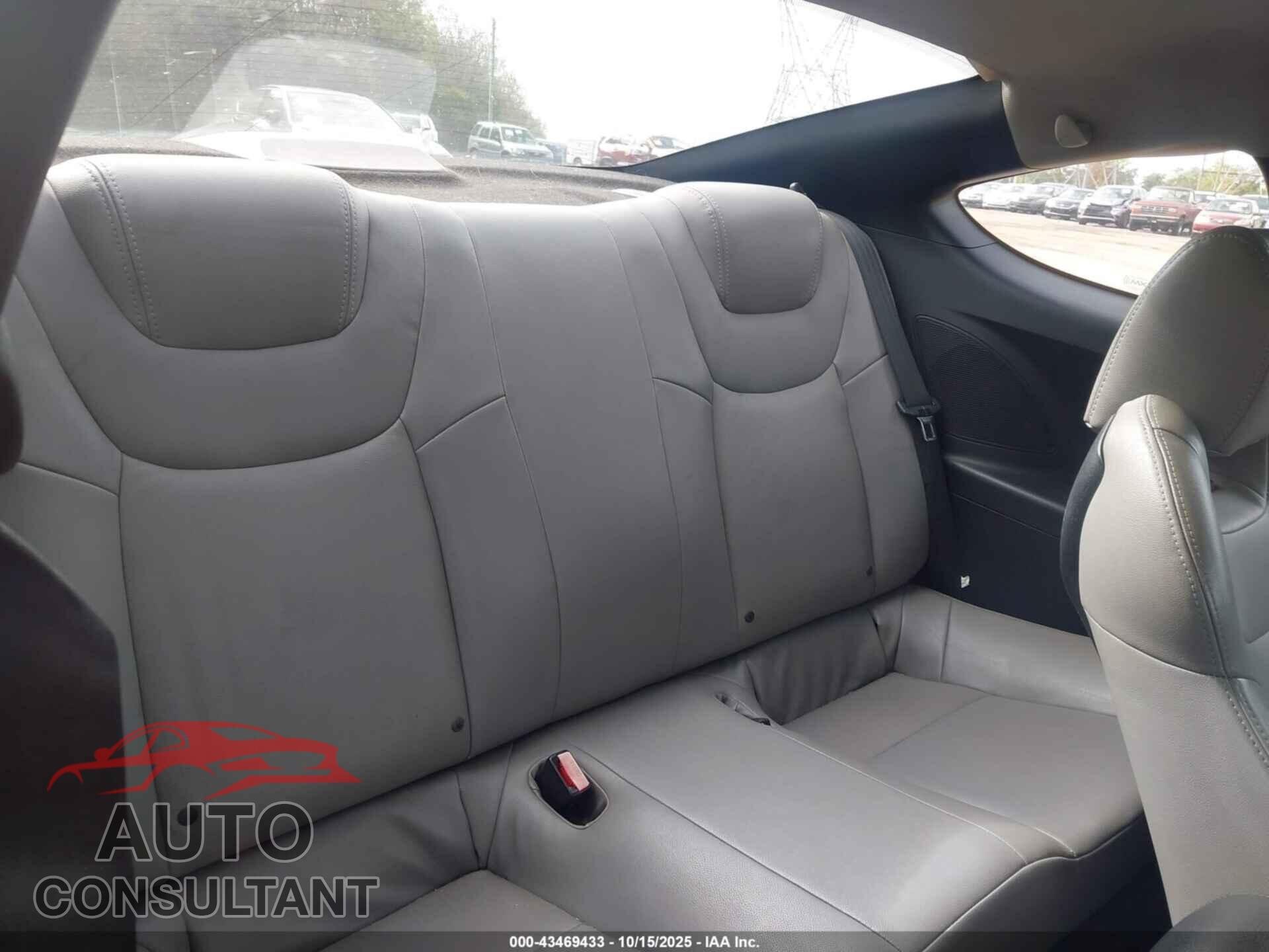 HYUNDAI GENESIS 2011 - KMHHT6KD2BU043405