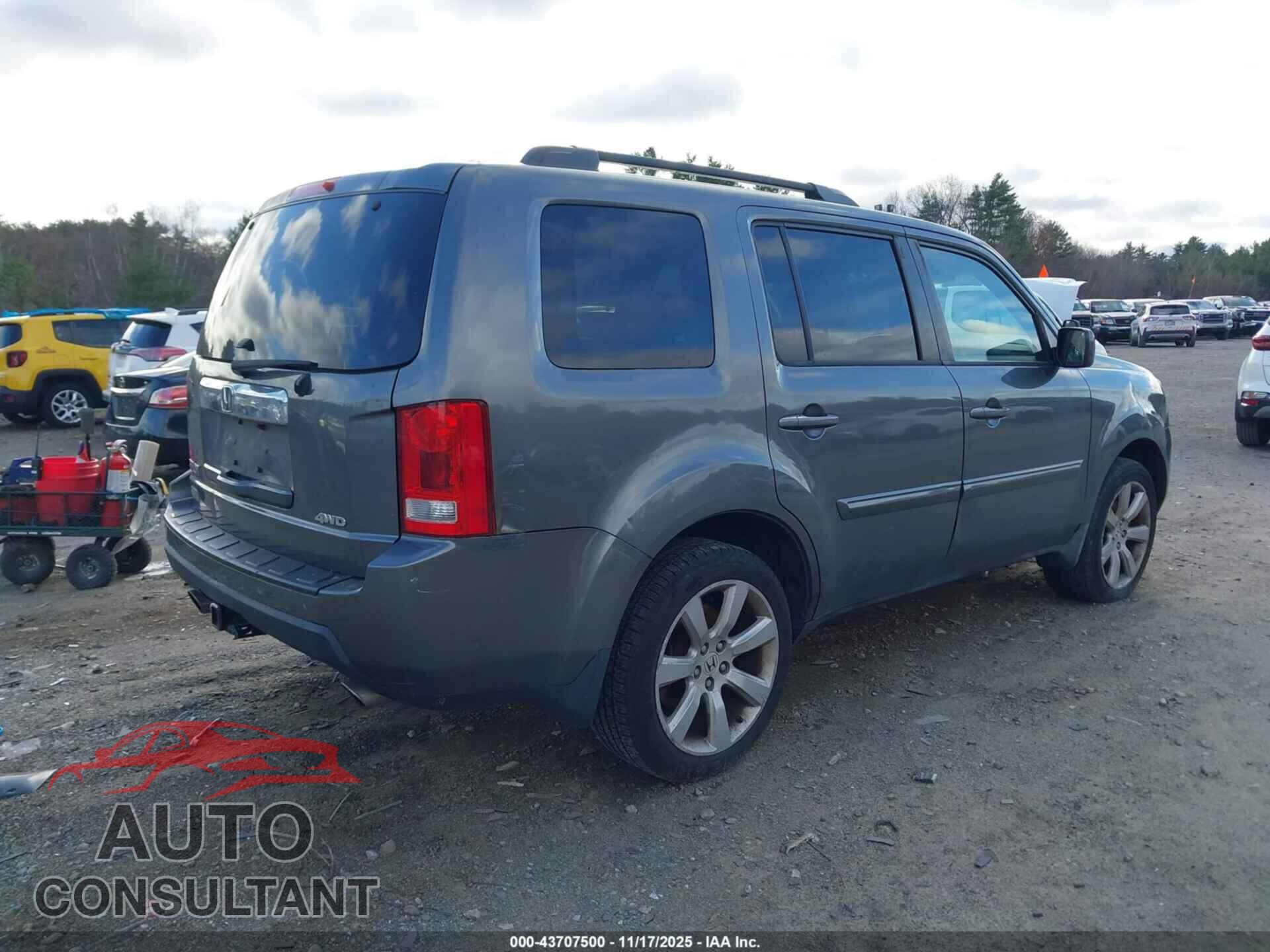 HONDA PILOT 2011 - 5FNYF4H43BB007609