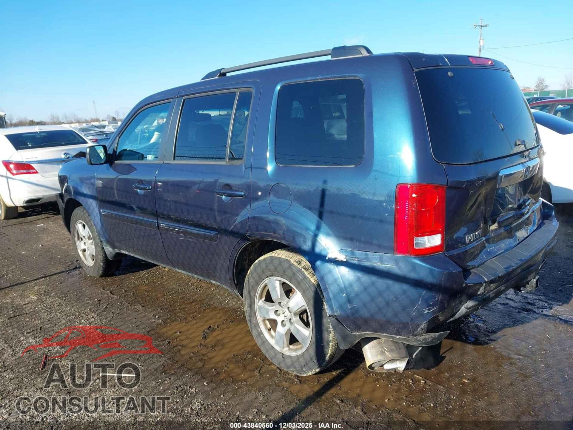 HONDA PILOT 2011 - 5FNYF3H50BB007280