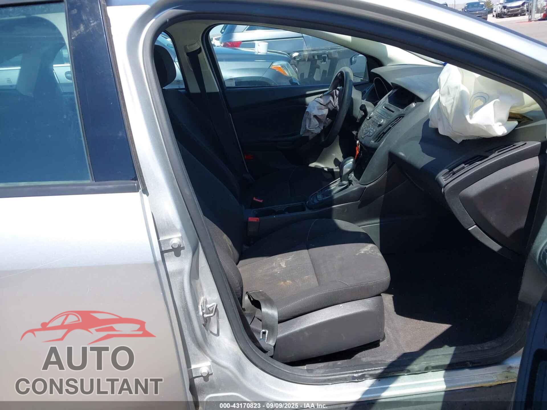 FORD FOCUS 2017 - 1FADP3E2XHL347666