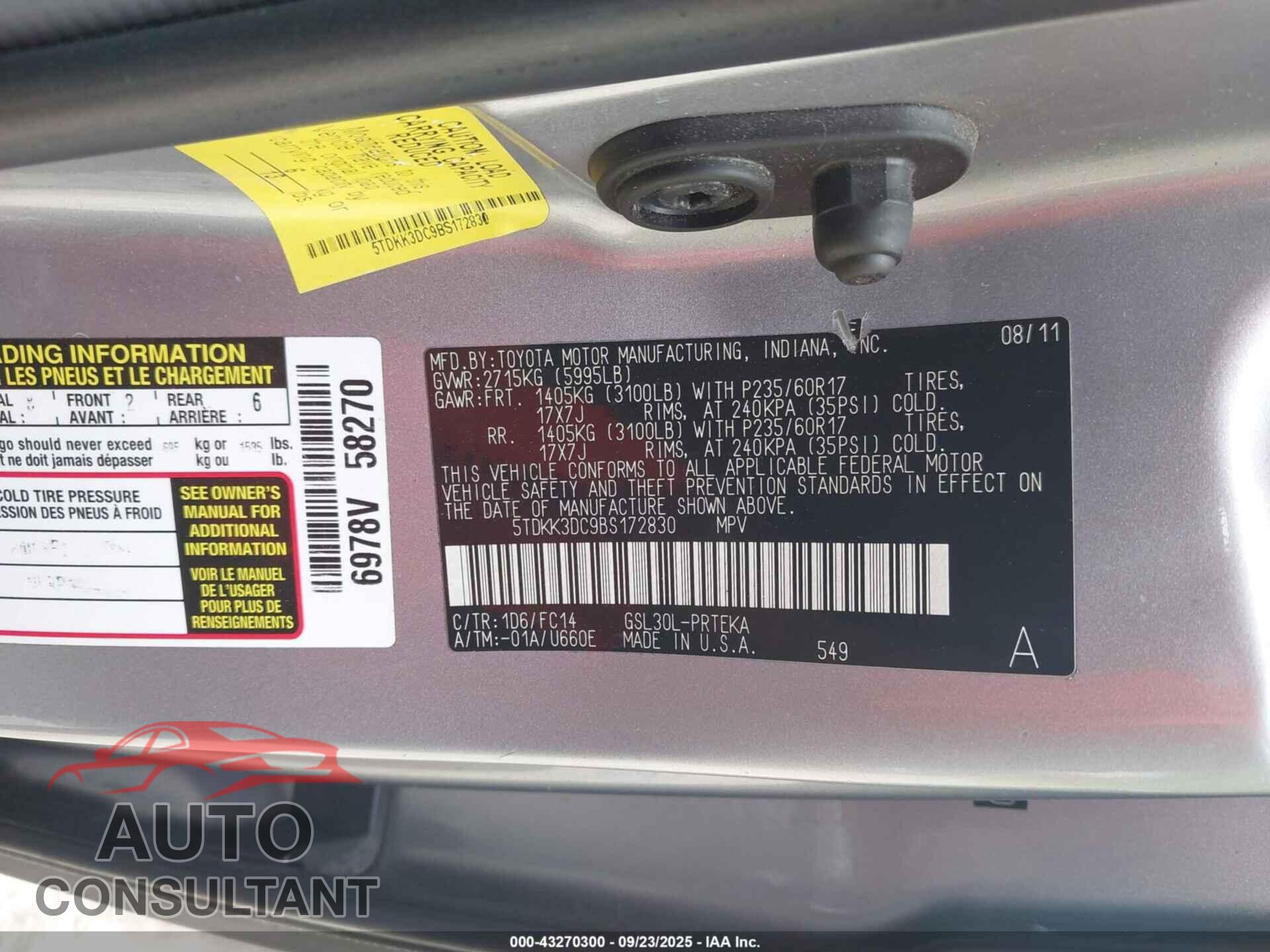 TOYOTA SIENNA 2011 - 5TDKK3DC9BS172830