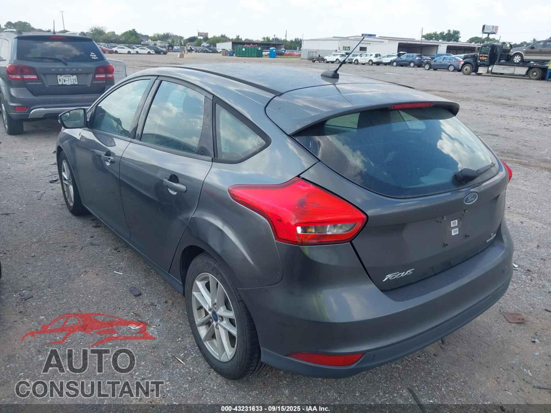 FORD FOCUS 2015 - 1FADP3K20FL307422