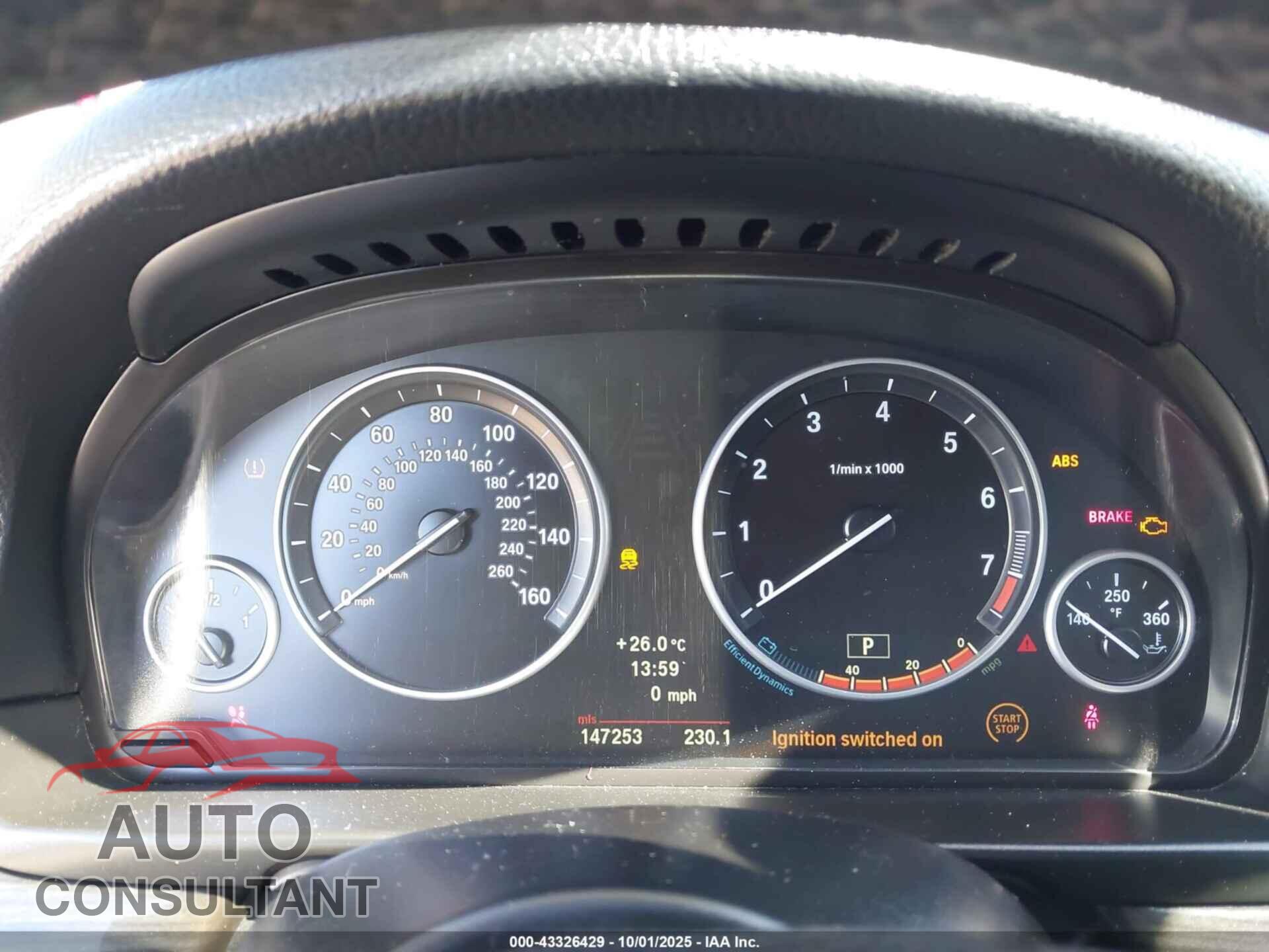BMW 528I 2013 - WBAXG5C52DD233582