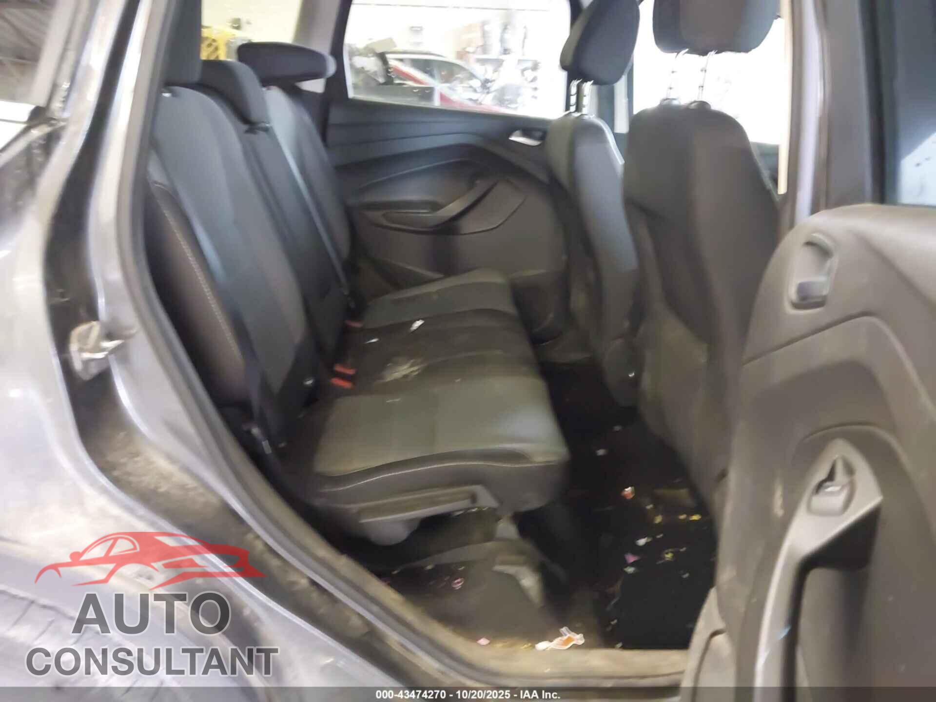 FORD ESCAPE 2016 - 1FMCU9G98GUA25012