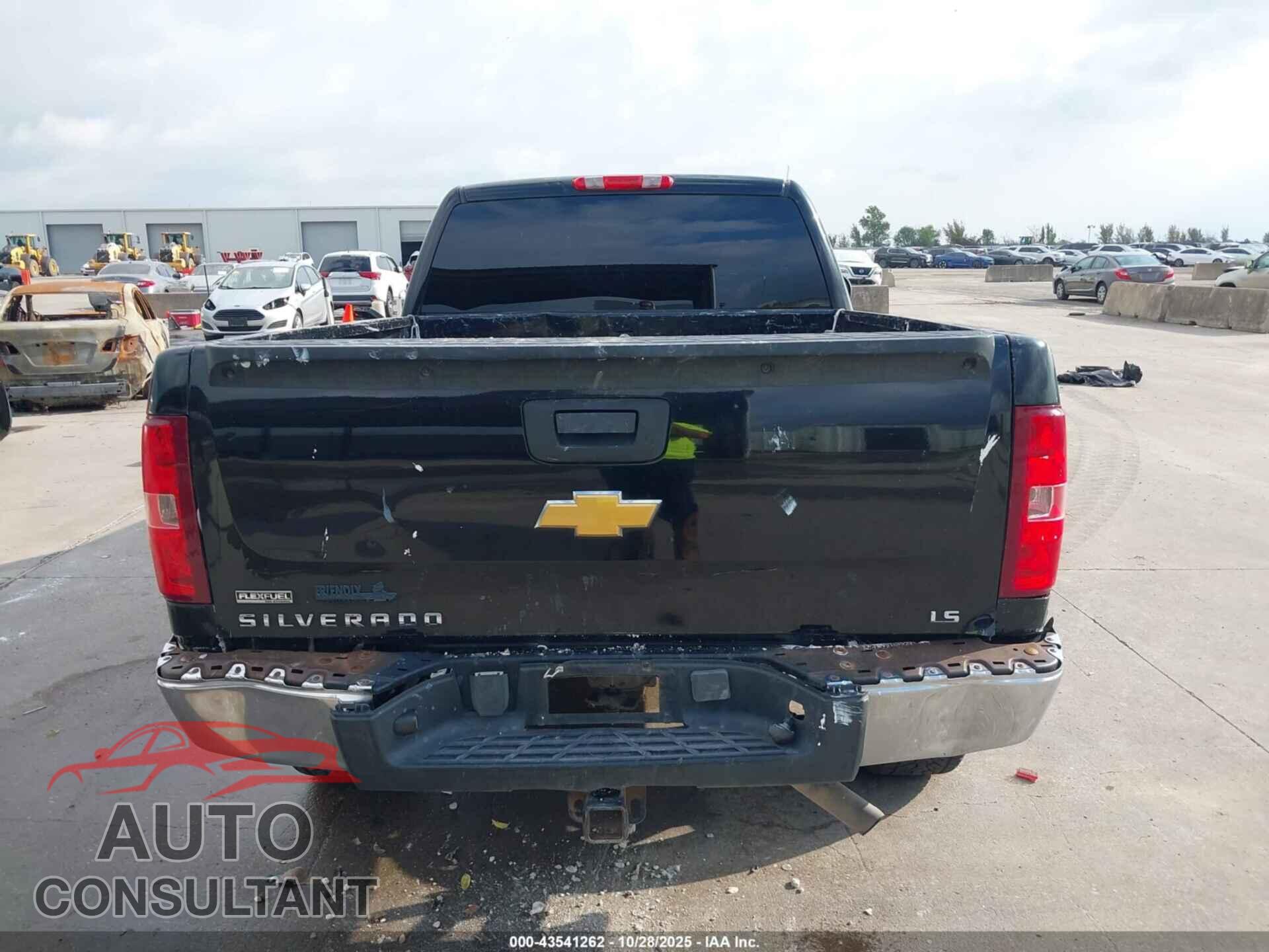 CHEVROLET SILVERADO 1500 2012 - 1GCRCREA8CZ152032