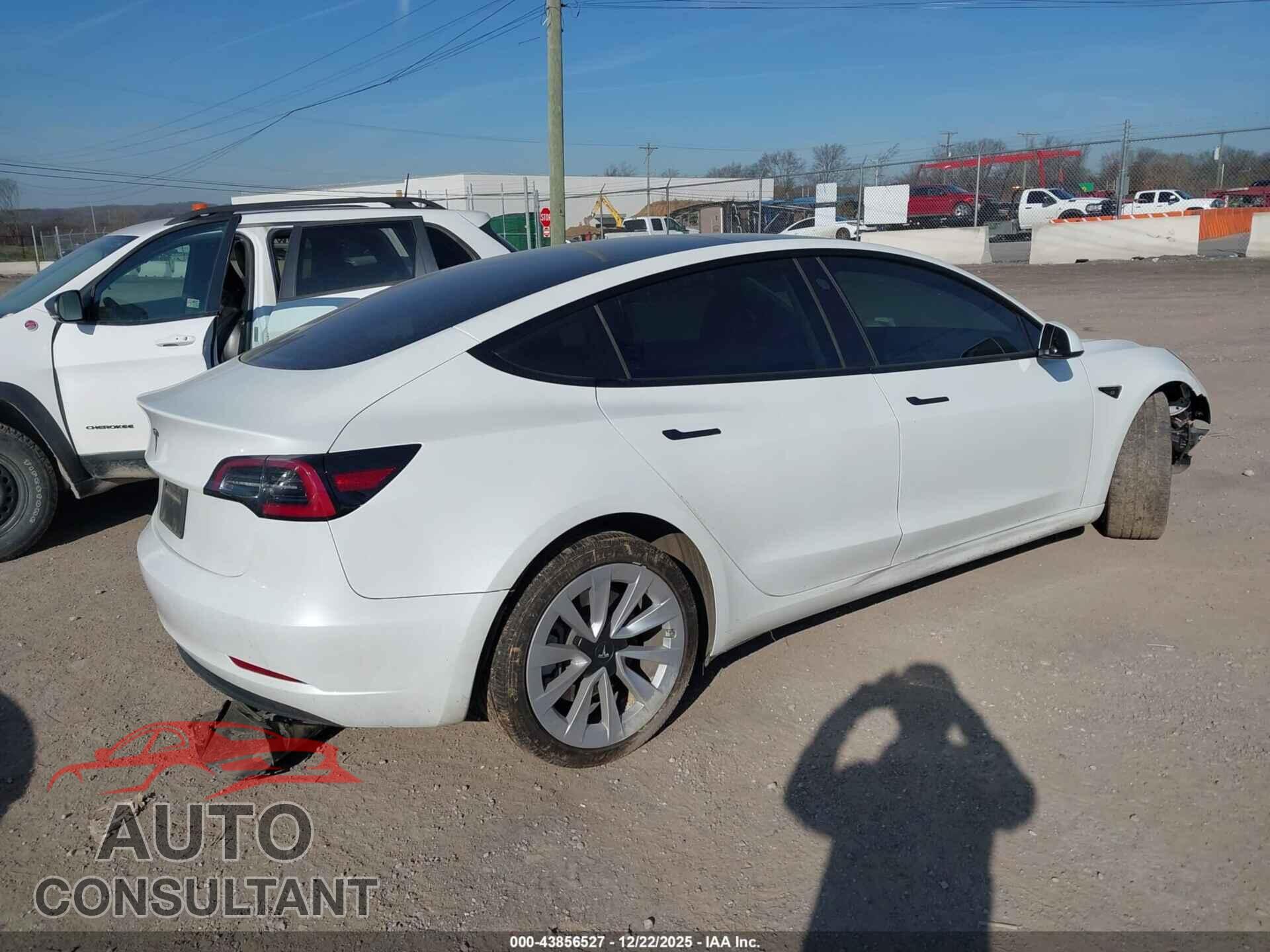 TESLA MODEL 3 2023 - 5YJ3E1EA8PF541492