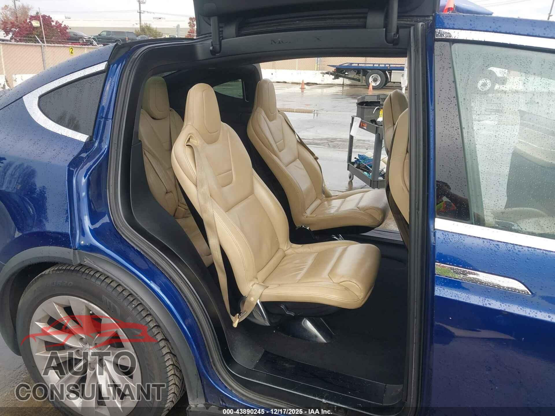 TESLA MODEL X 2016 - 5YJXCBE26GF004996