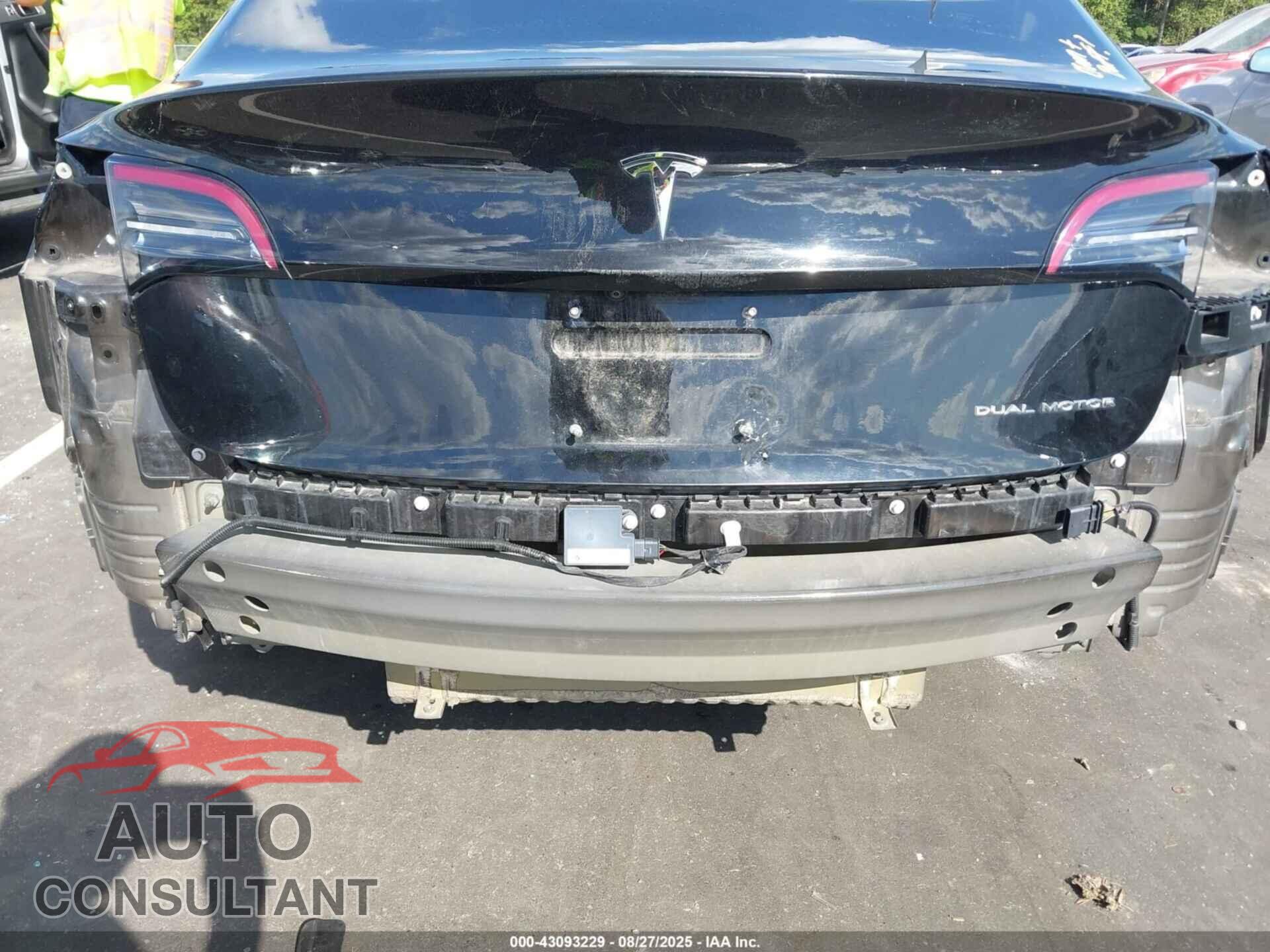TESLA MODEL 3 2018 - 5YJ3E1EB0JF184387