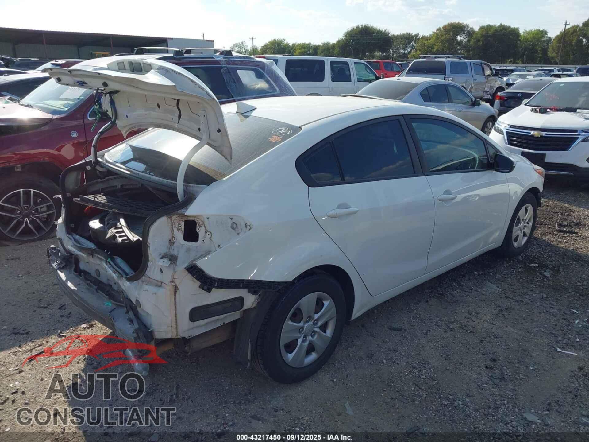 KIA FORTE 2017 - 3KPFK4A74HE080512