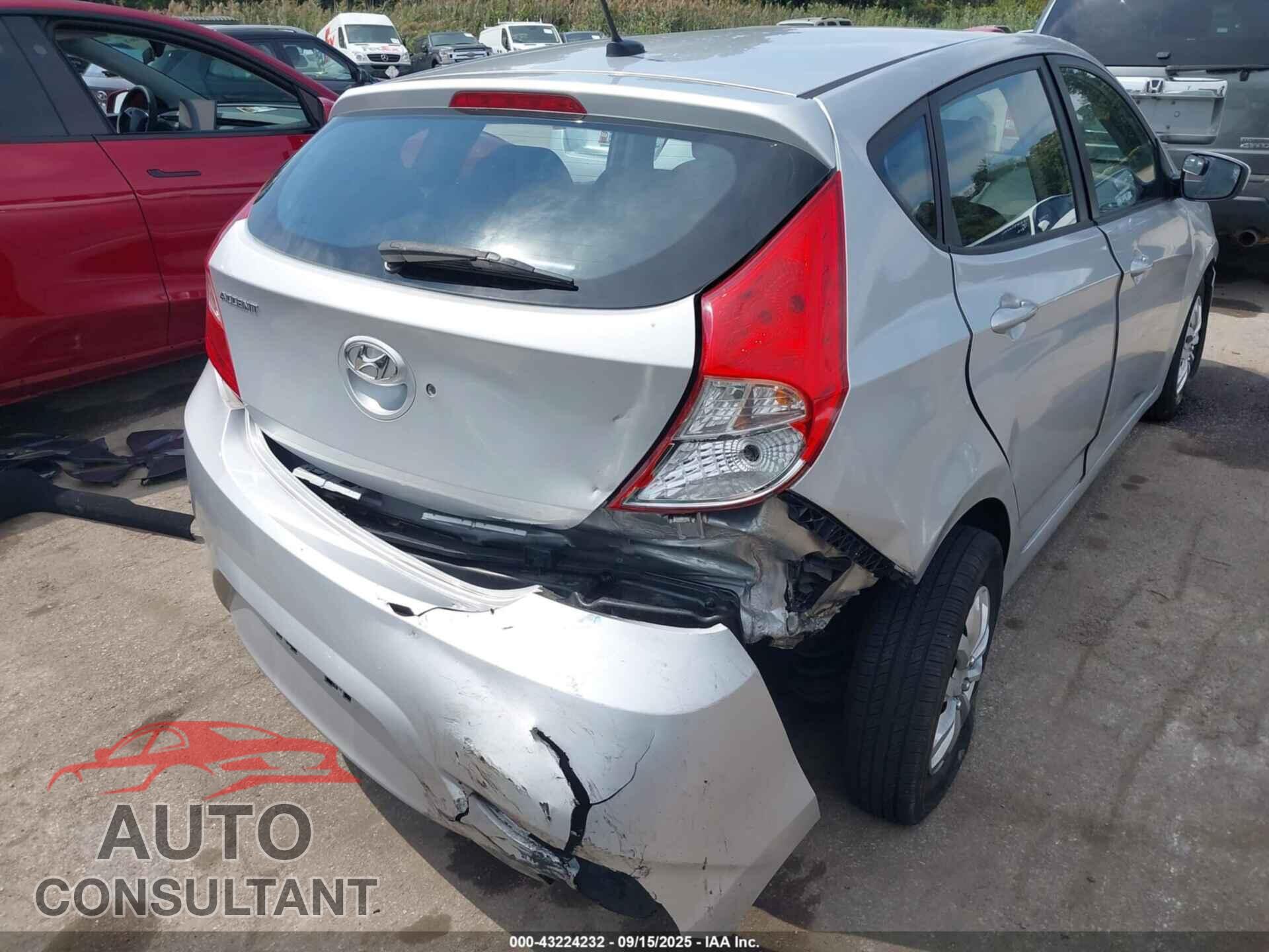 HYUNDAI ACCENT 2016 - KMHCT5AE3GU250018