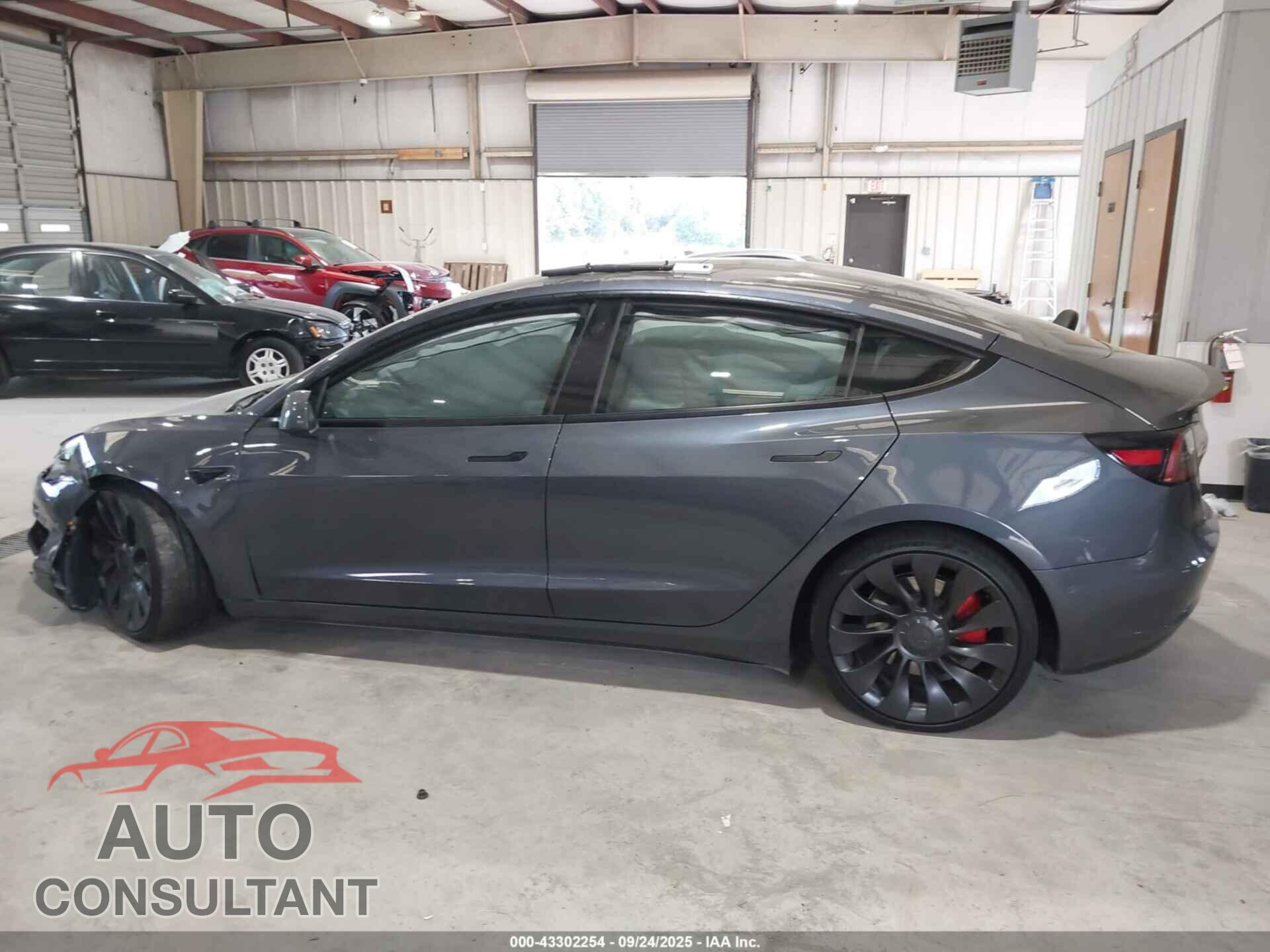 TESLA MODEL 3 2023 - 5YJ3E1EC9PF608893