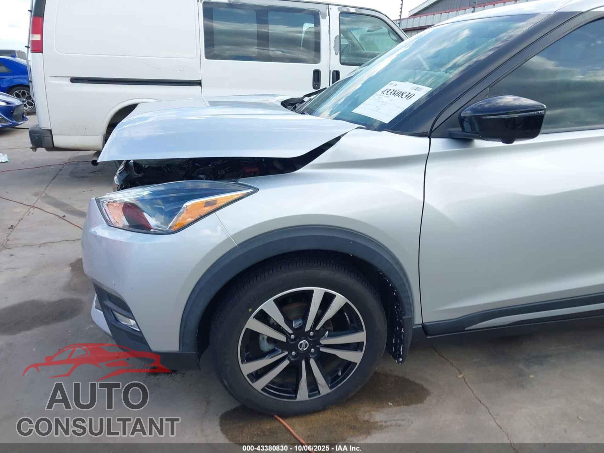 NISSAN KICKS 2019 - 3N1CP5CU3KL555098