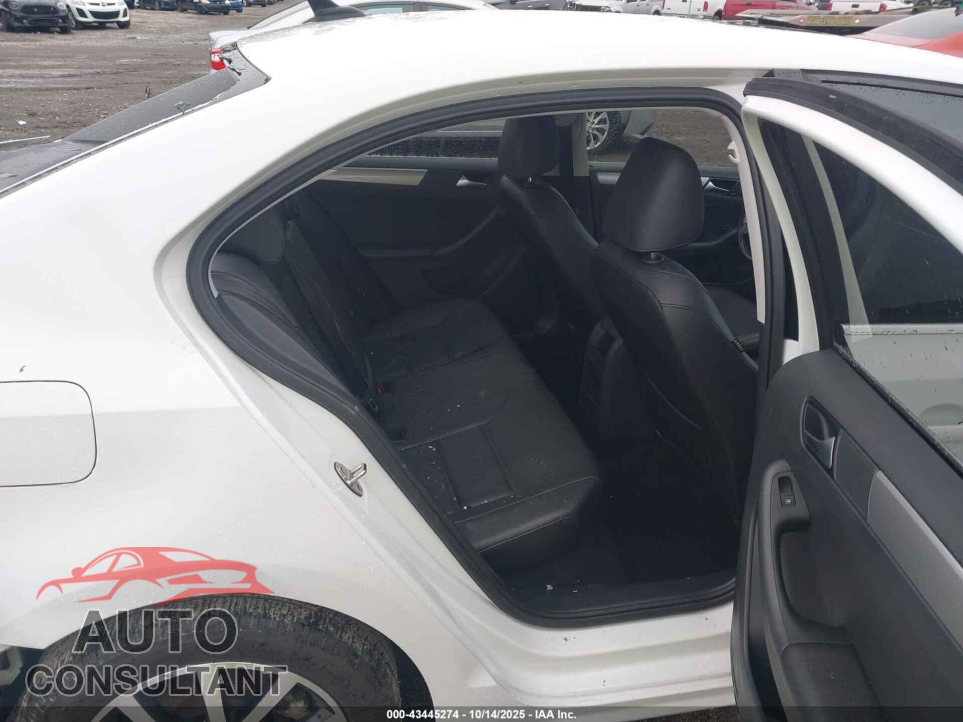 VOLKSWAGEN JETTA 2017 - 3VWDB7AJ8HM359906