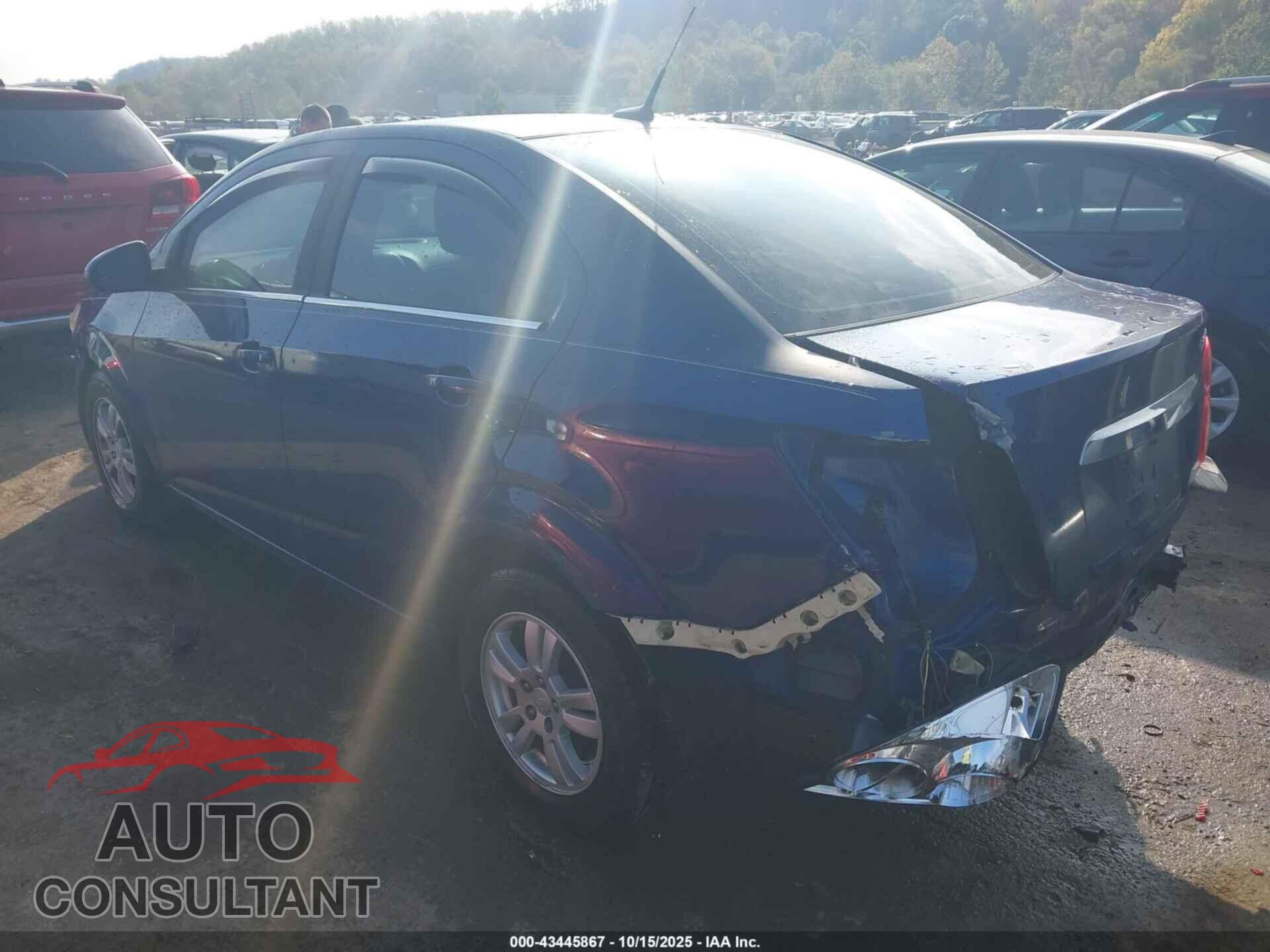 CHEVROLET SONIC 2013 - 1G1JD5SH4D4136373