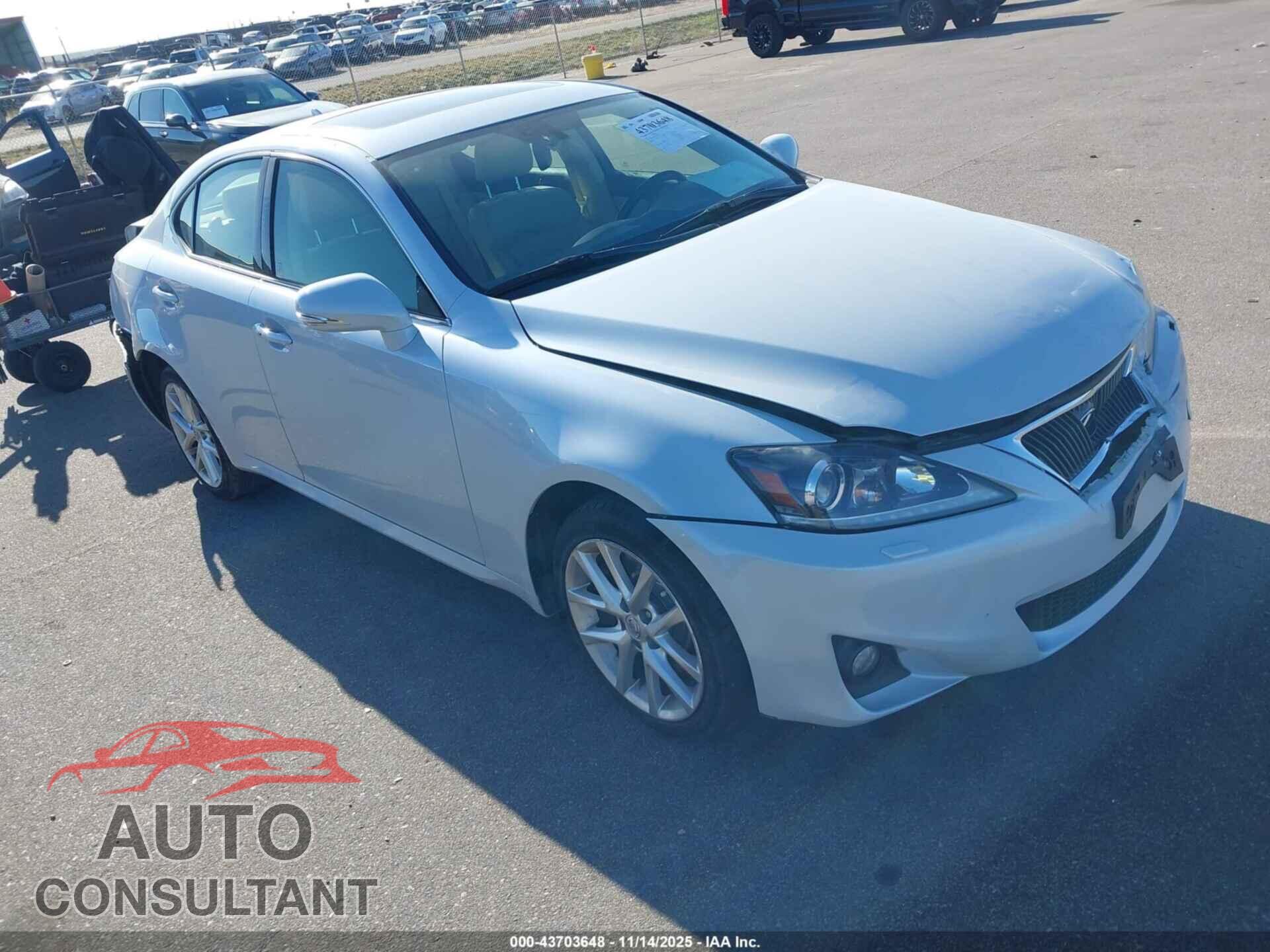 LEXUS IS 350 2011 - JTHCE5C27B5002017