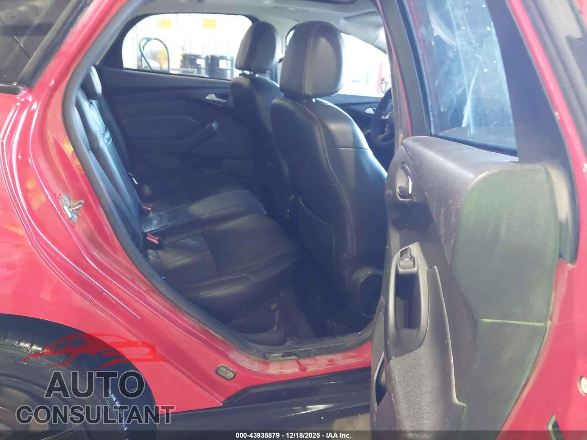 FORD FOCUS 2013 - 1FADP3F21DL236917