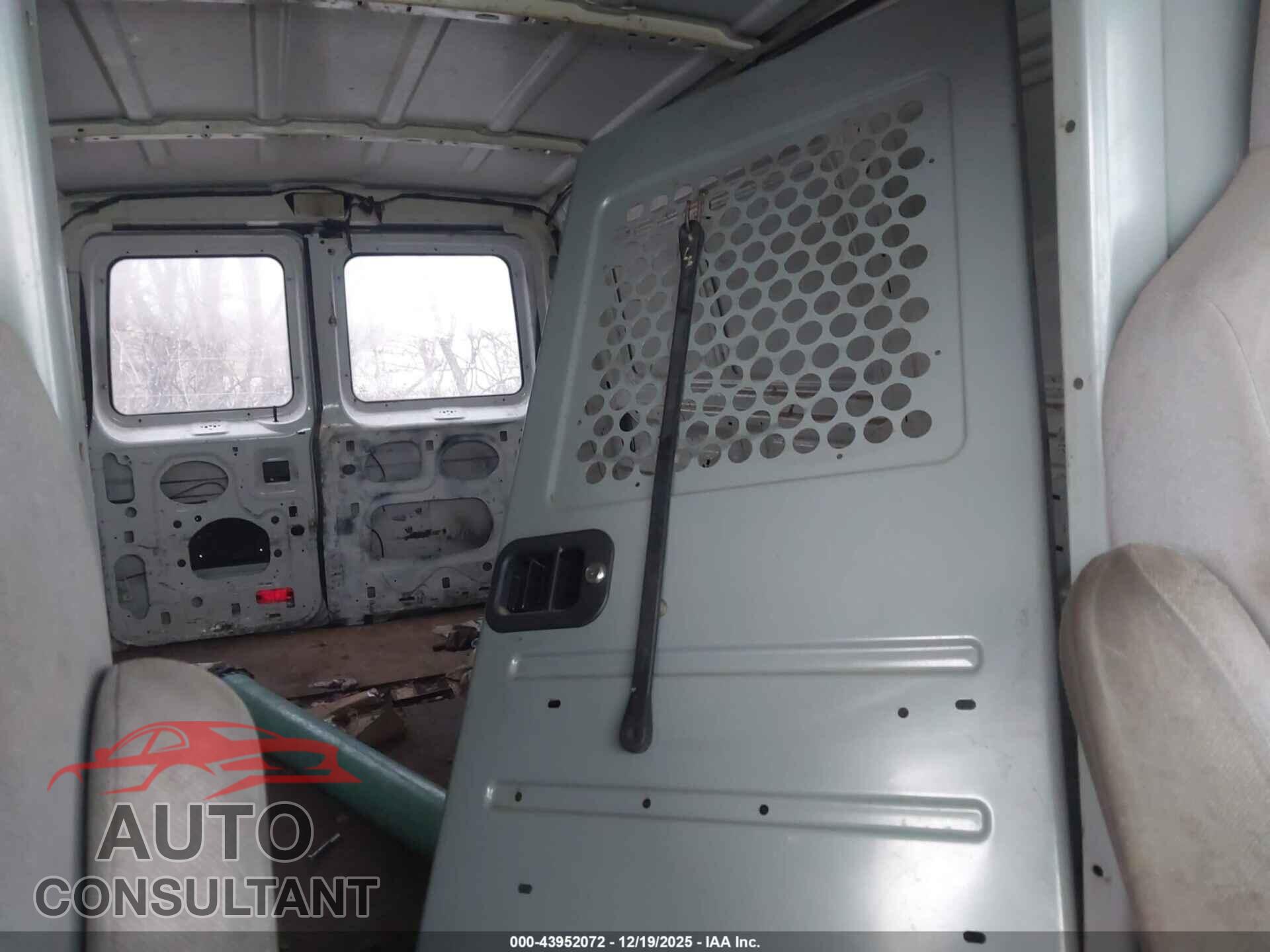 FORD E-350 SUPER DUTY 2013 - 1FTSE3EL1DDB33928