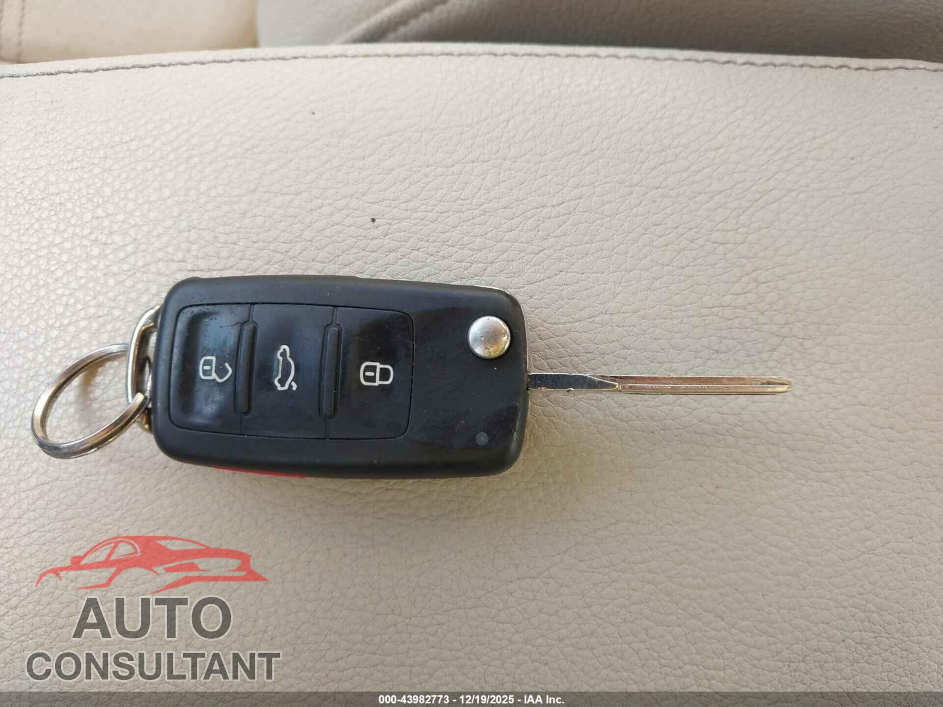 VOLKSWAGEN JETTA 2012 - 3VWDP7AJ1CM300755