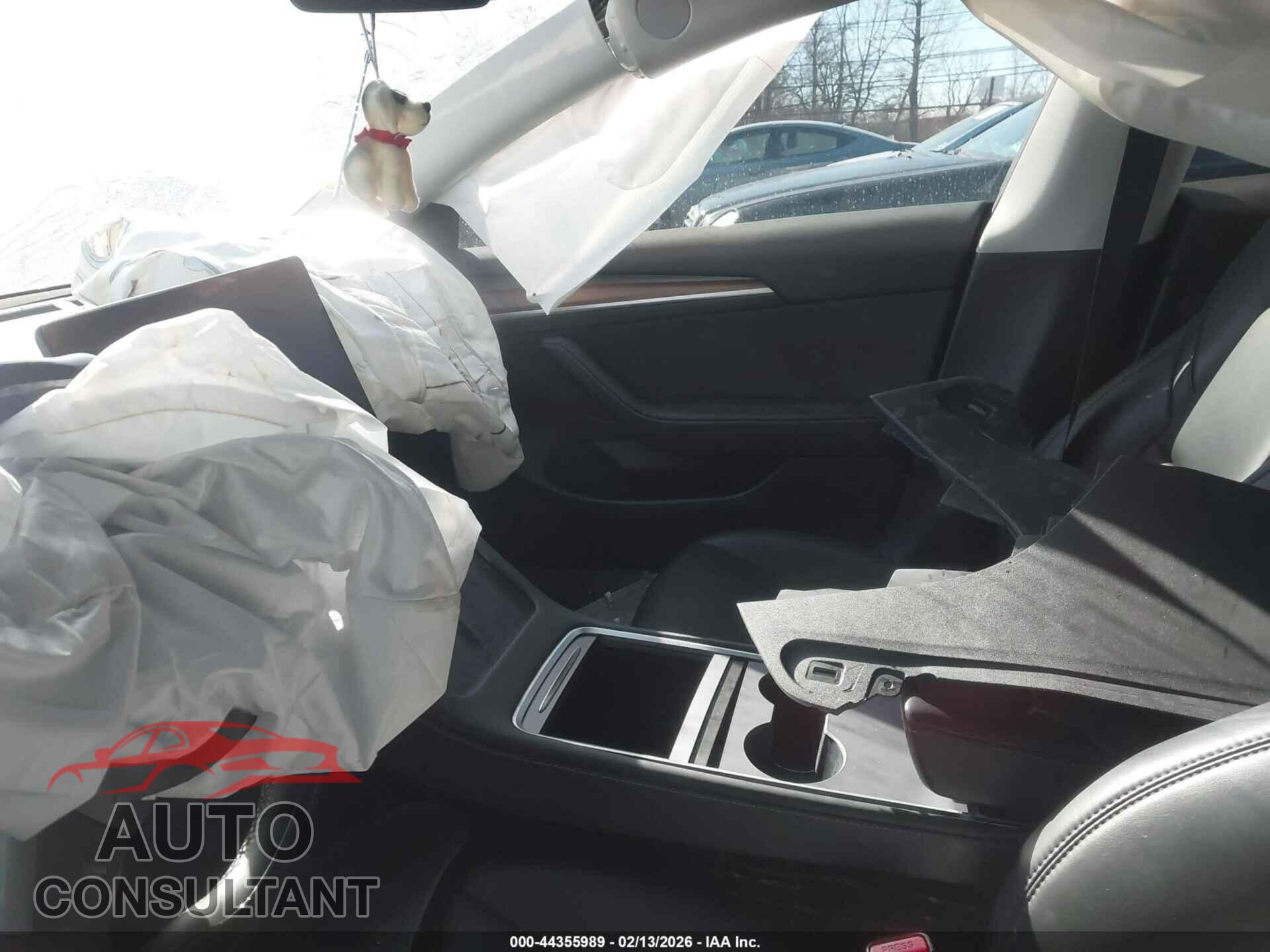 TESLA MODEL 3 2023 - 5YJ3E1EA5PF465939