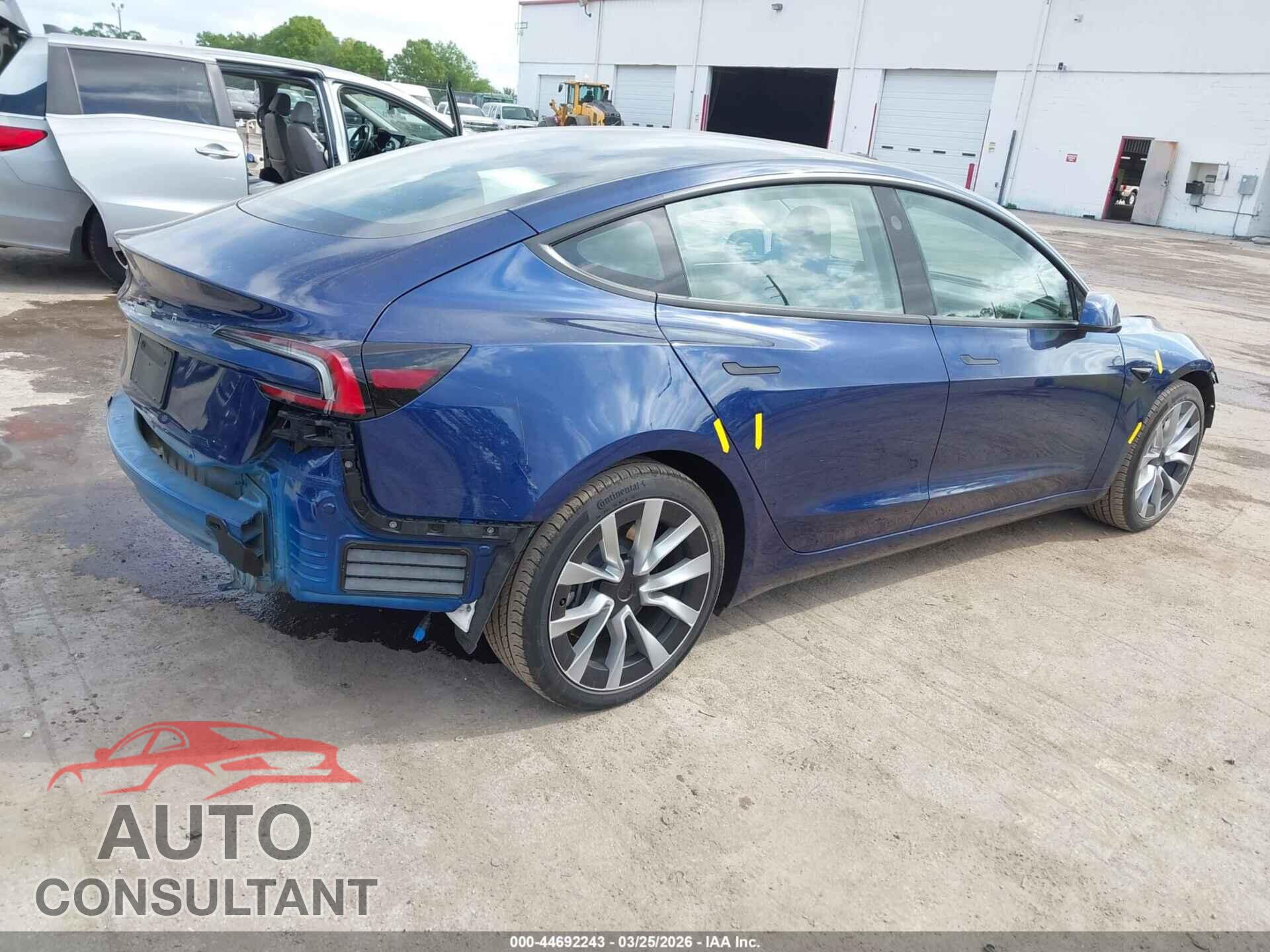 TESLA MODEL 3 2024 - 5YJ3E1EA2RF730335