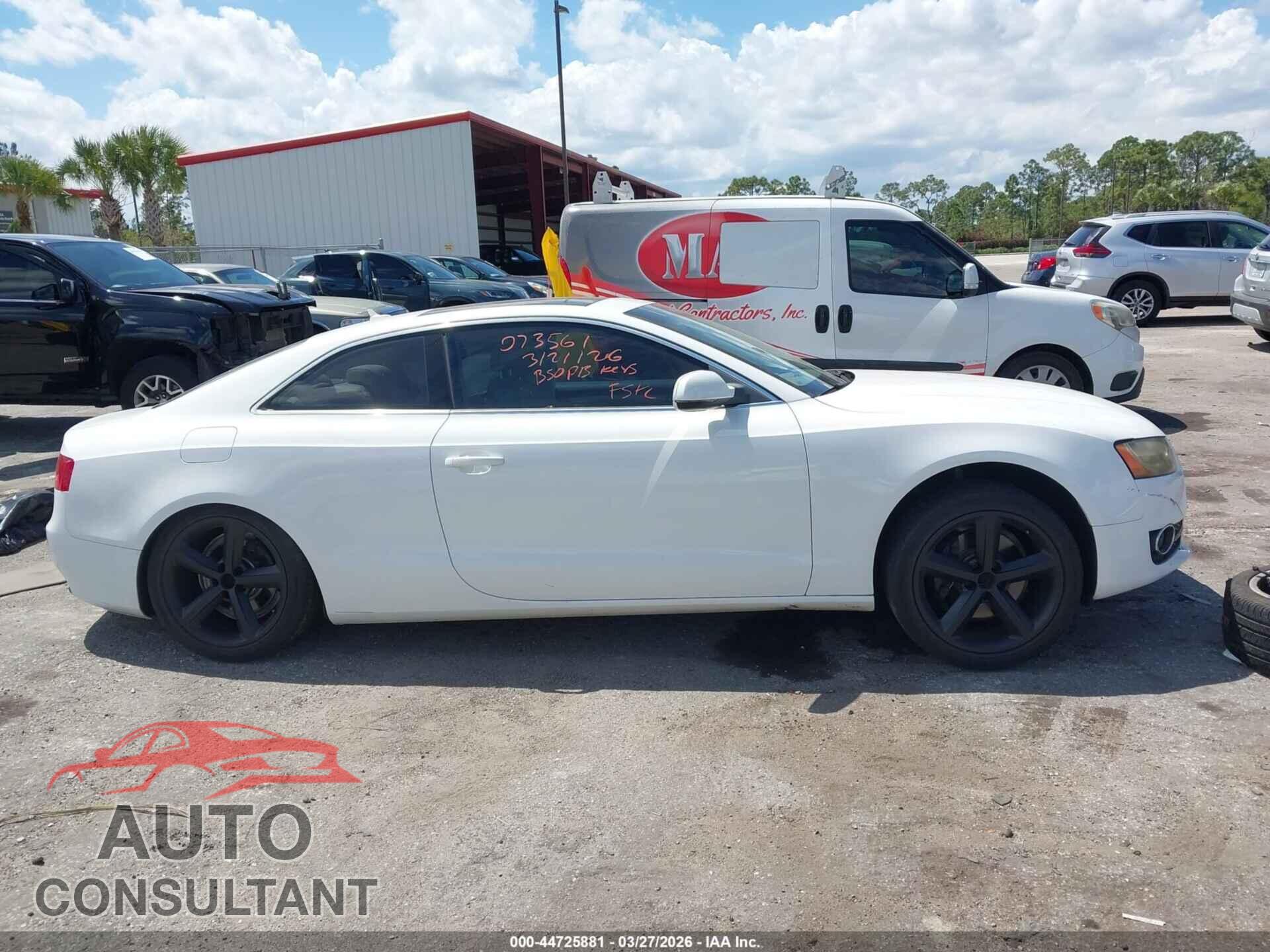 AUDI A5 2010 - WAULFAFR7AA073561