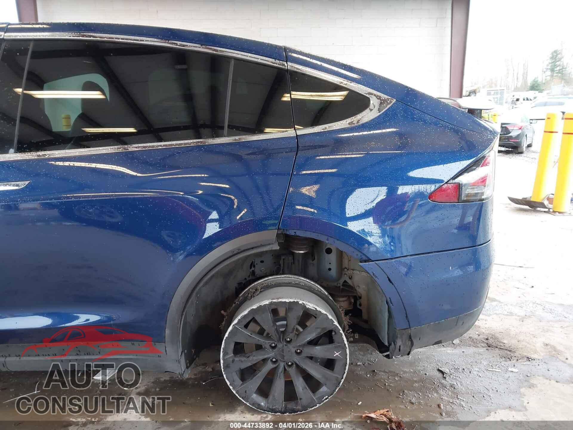 TESLA MODEL X 2019 - 5YJXCAE2XKF183644