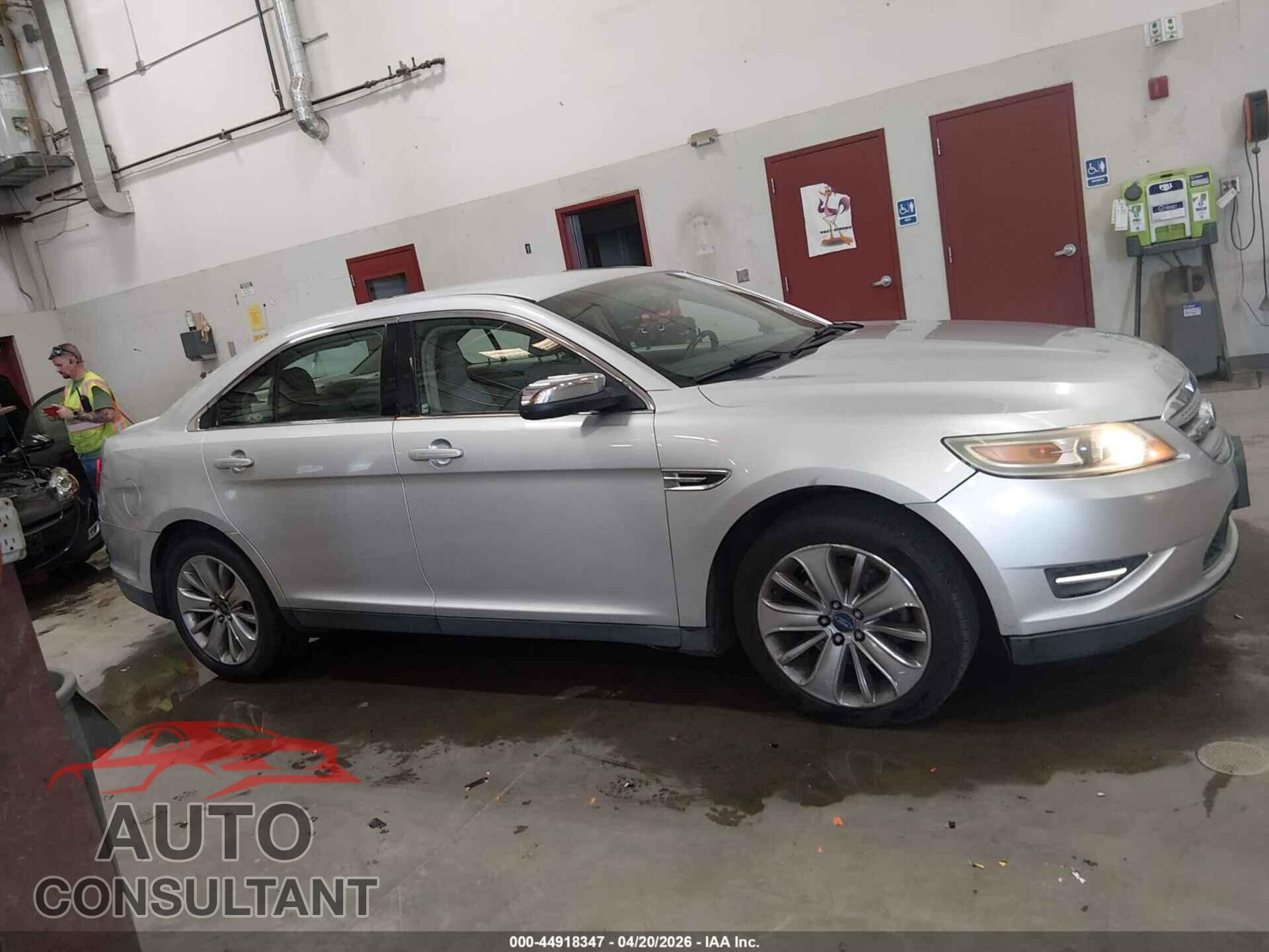 FORD TAURUS 2011 - 1FAHP2FW4BG190472