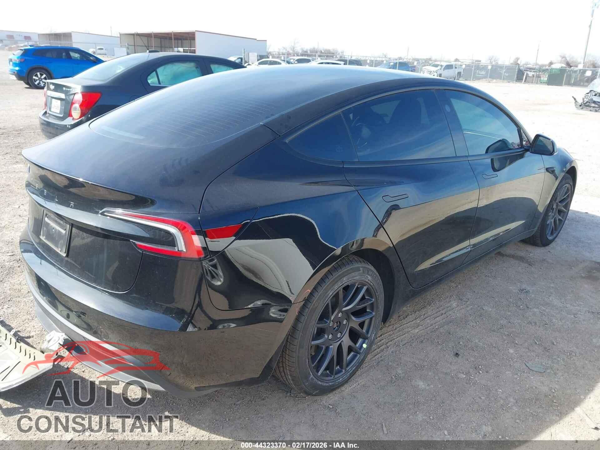 TESLA MODEL 3 2025 - 5YJ3E1EA3SF035867