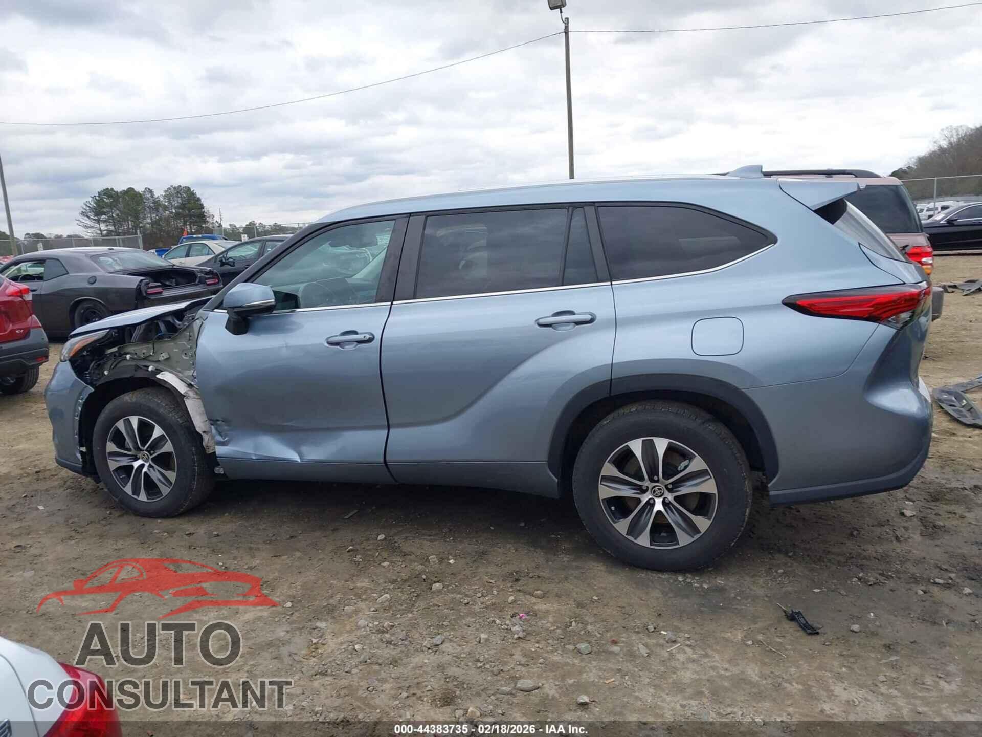 TOYOTA HIGHLANDER 2023 - 5TDKDRAH5PS016742