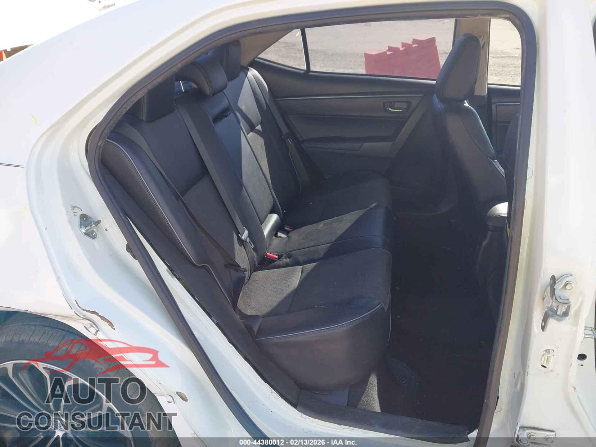 TOYOTA COROLLA 2015 - 2T1BURHE4FC375695