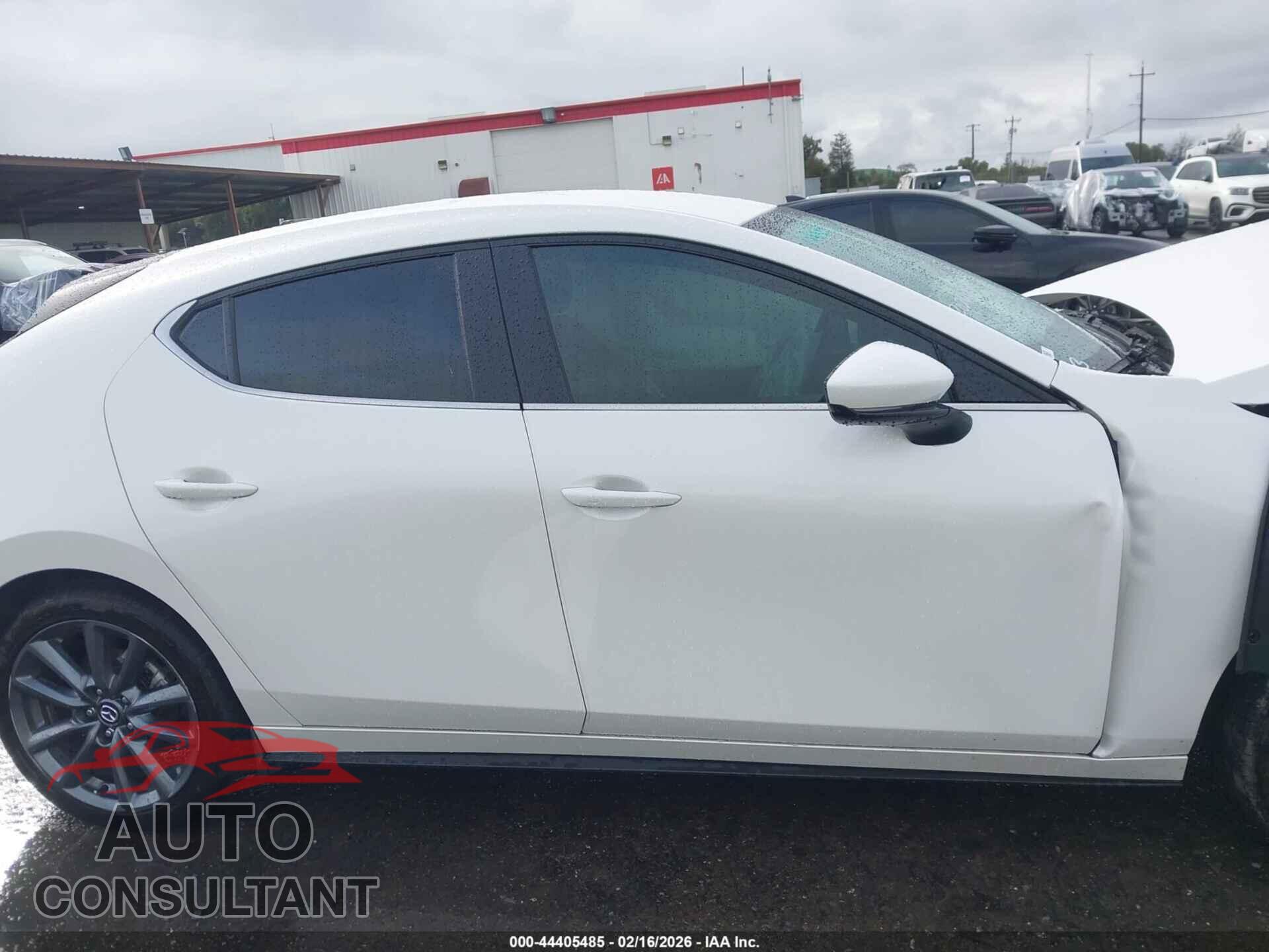 MAZDA MAZDA3 2023 - JM1BPAKM8P1614258